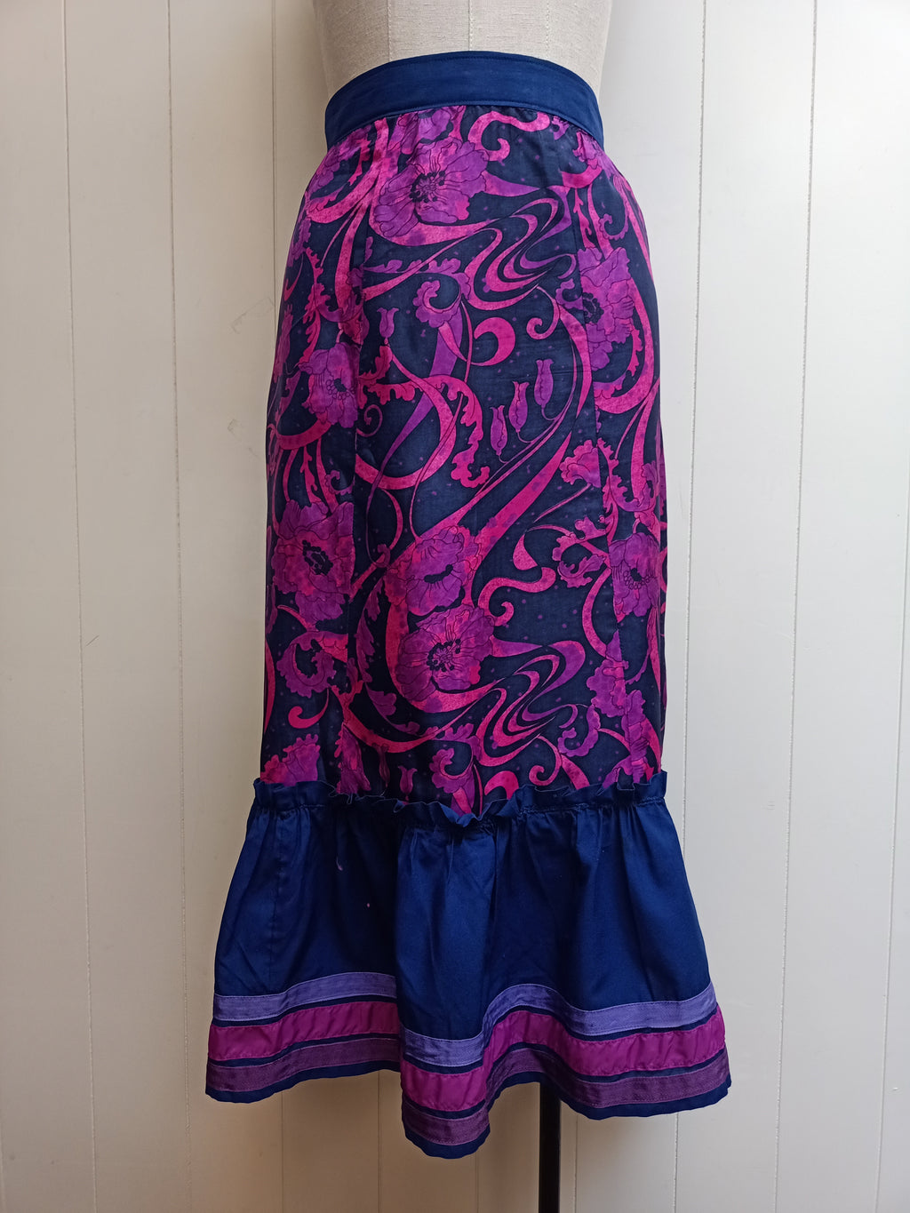Vintage Navy and Pink Skirt
