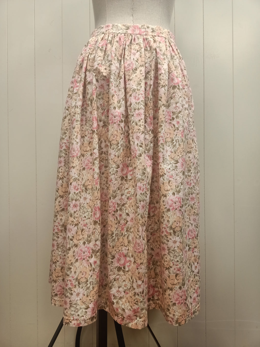 Vintage Floral Button Up Skirt