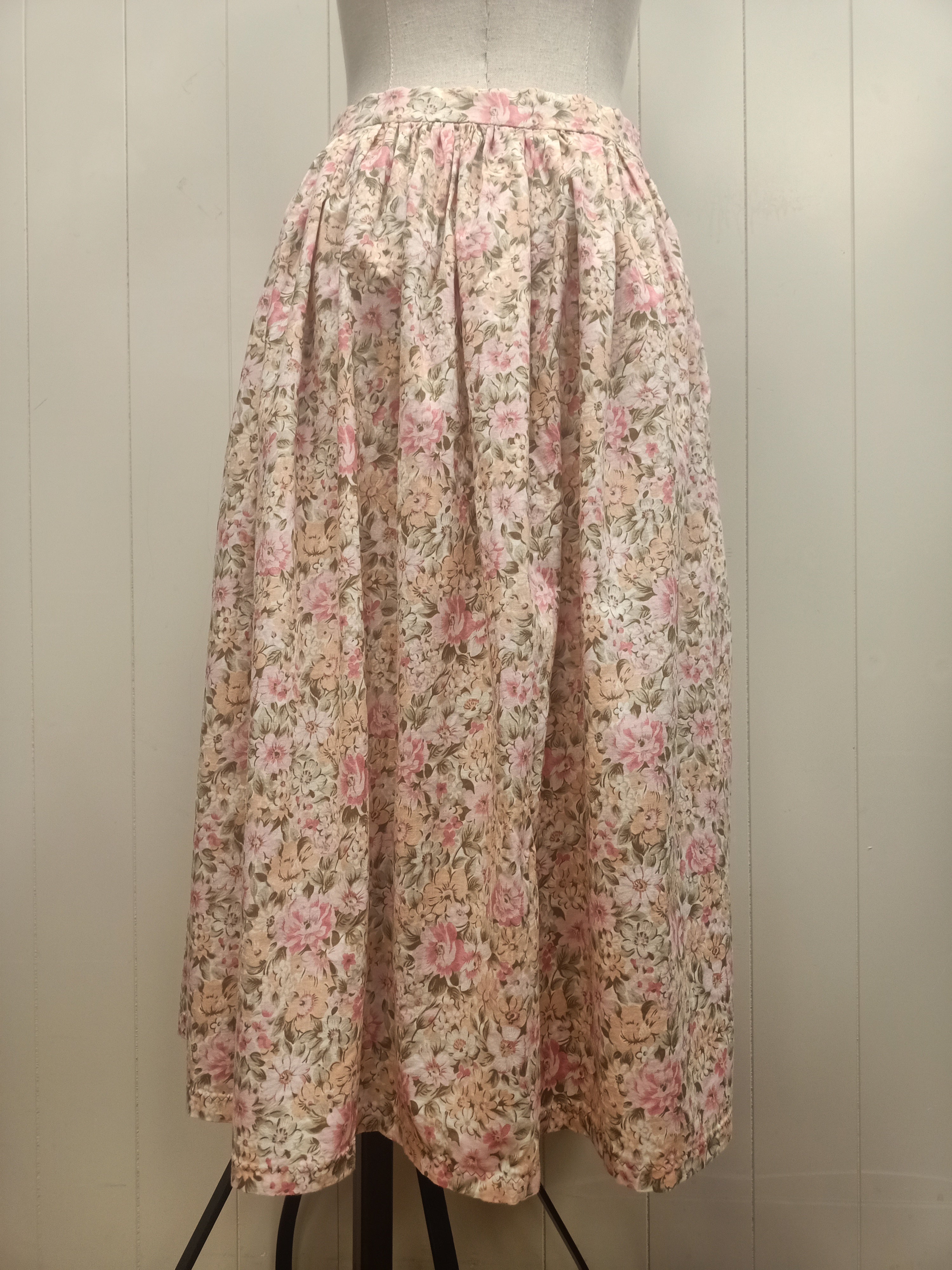 Vintage Floral Button Up Skirt