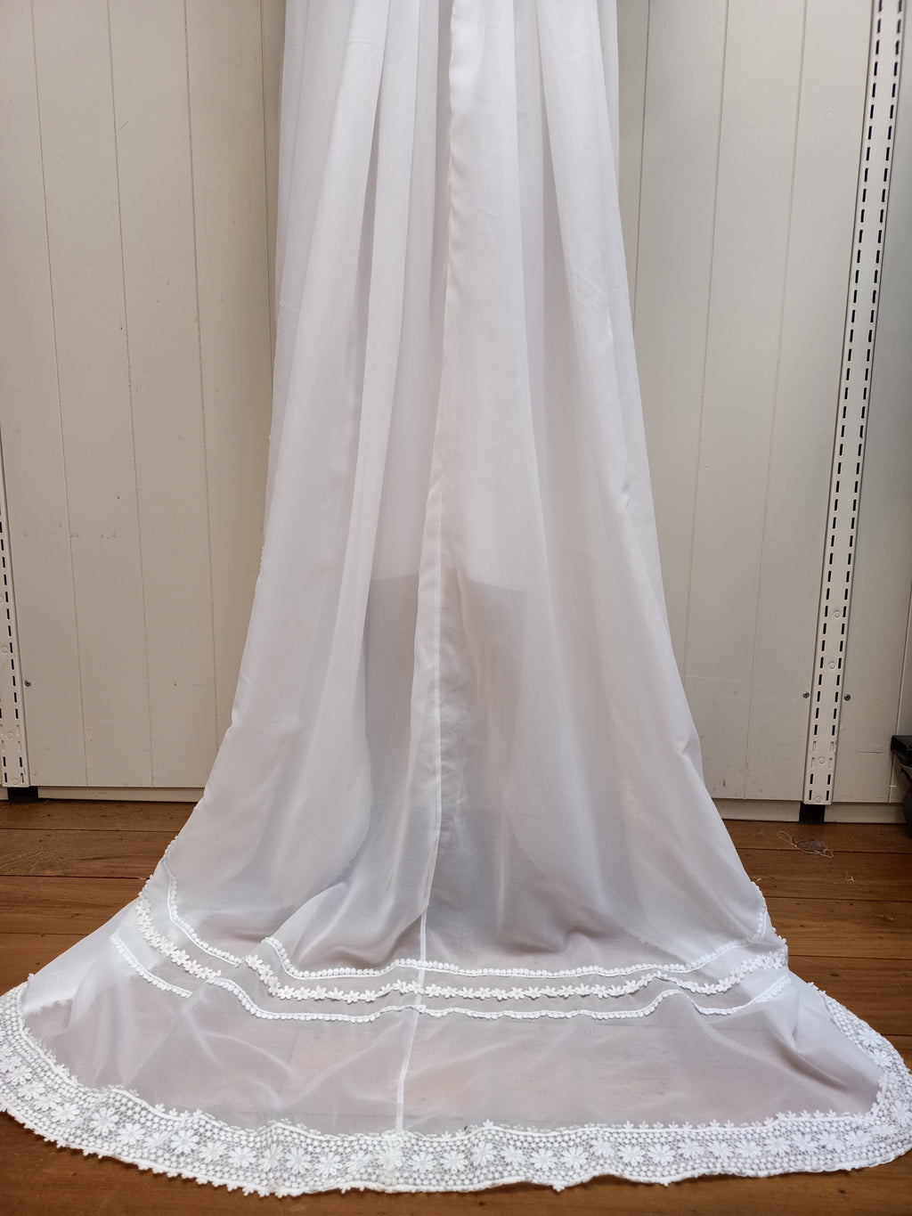 Vintage Petite Prairie Wedding Dress