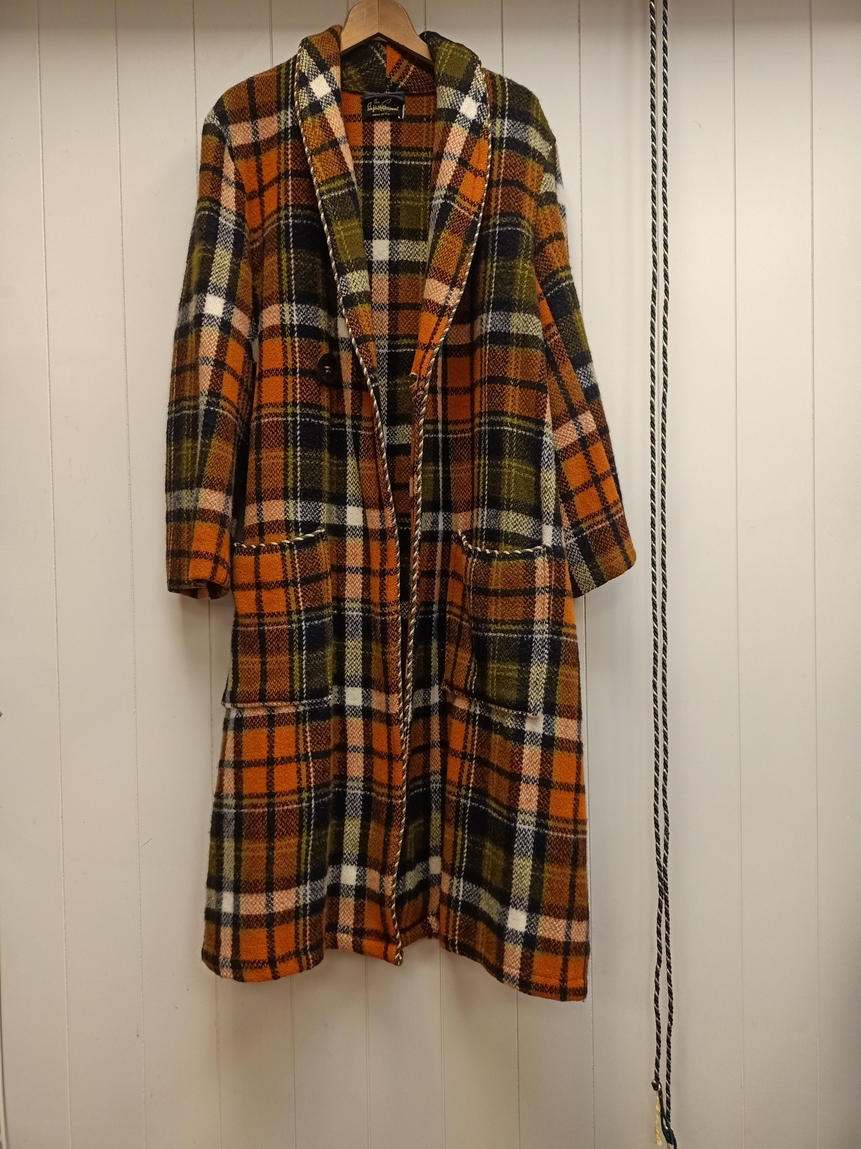 Vintage Mens An Apex Garment Robe