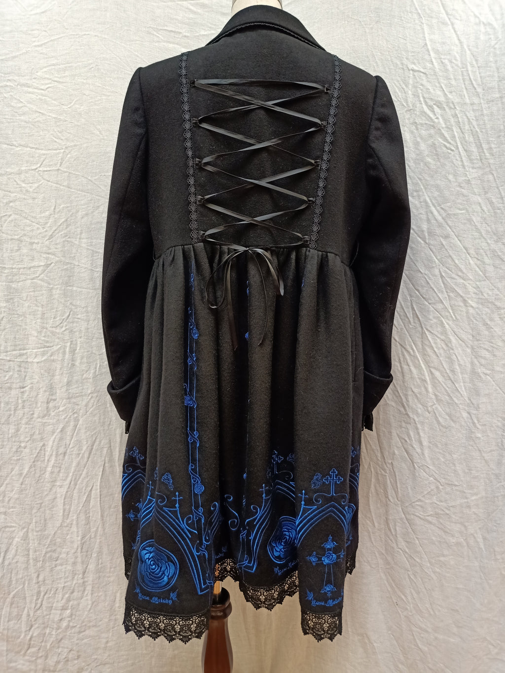 Rose Melody Embroidered Coat