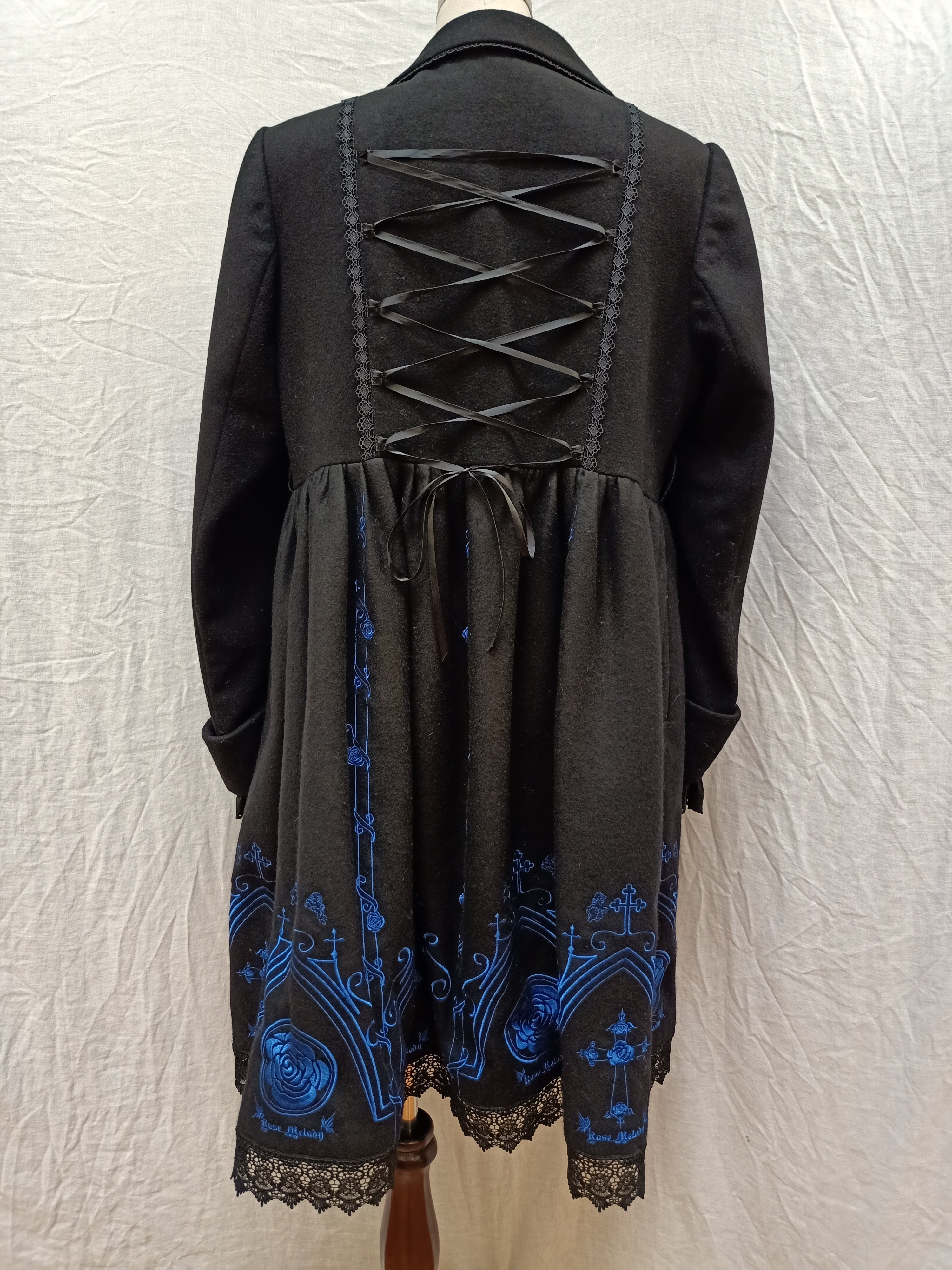 Rose Melody Embroidered Coat