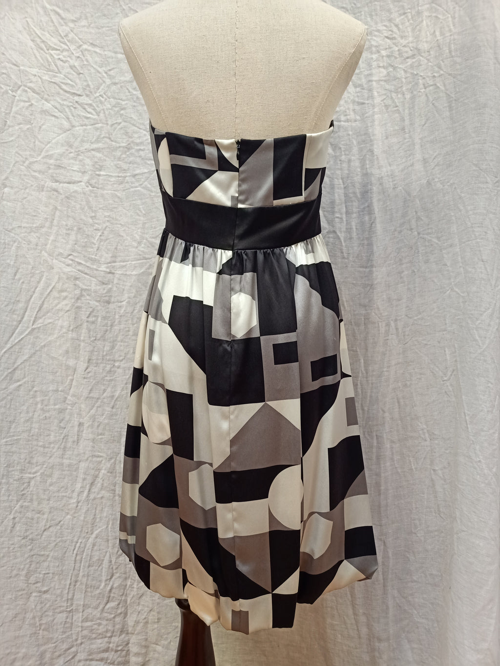 Sulu Geometric Dress