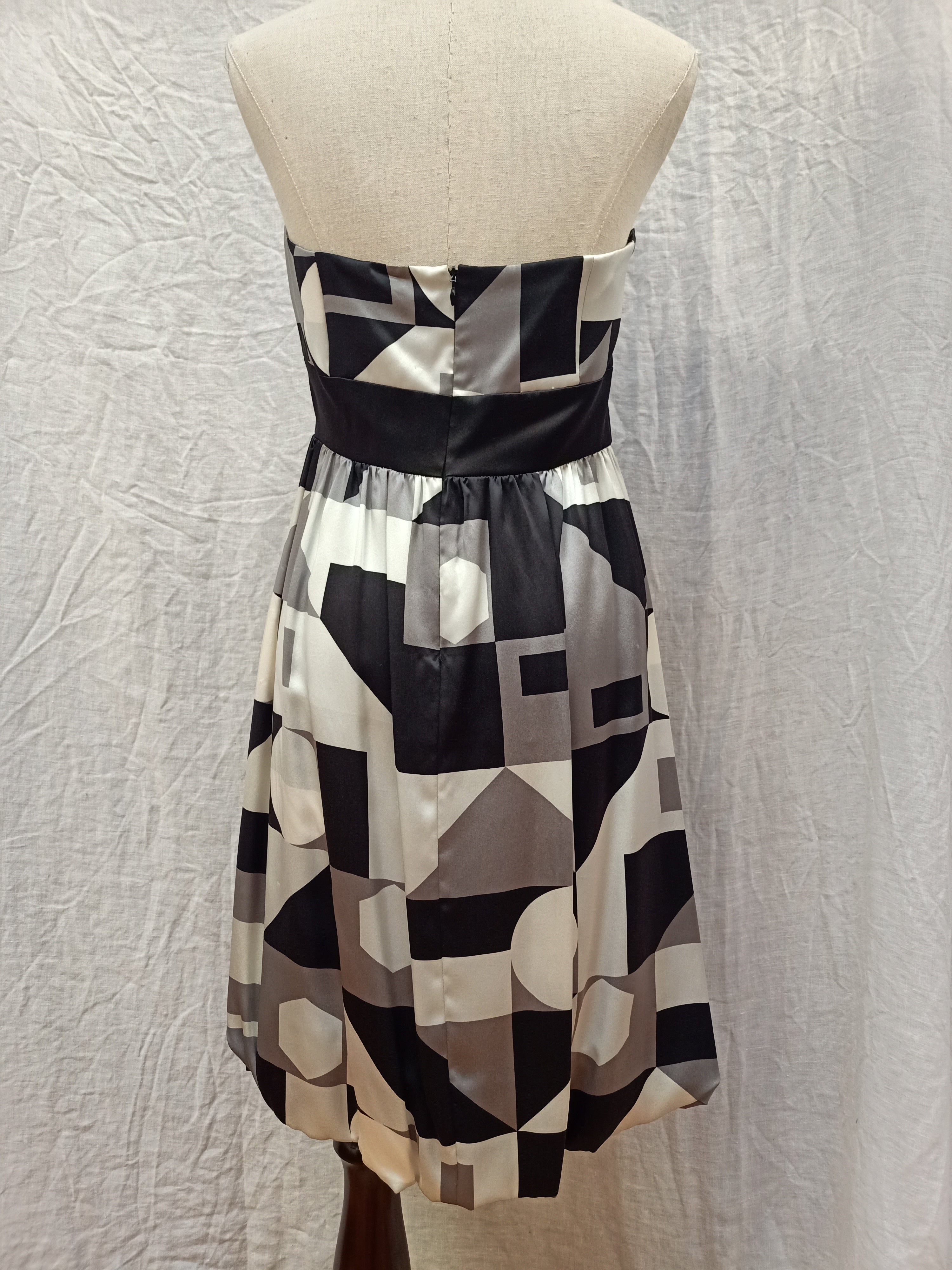 Sulu Geometric Dress