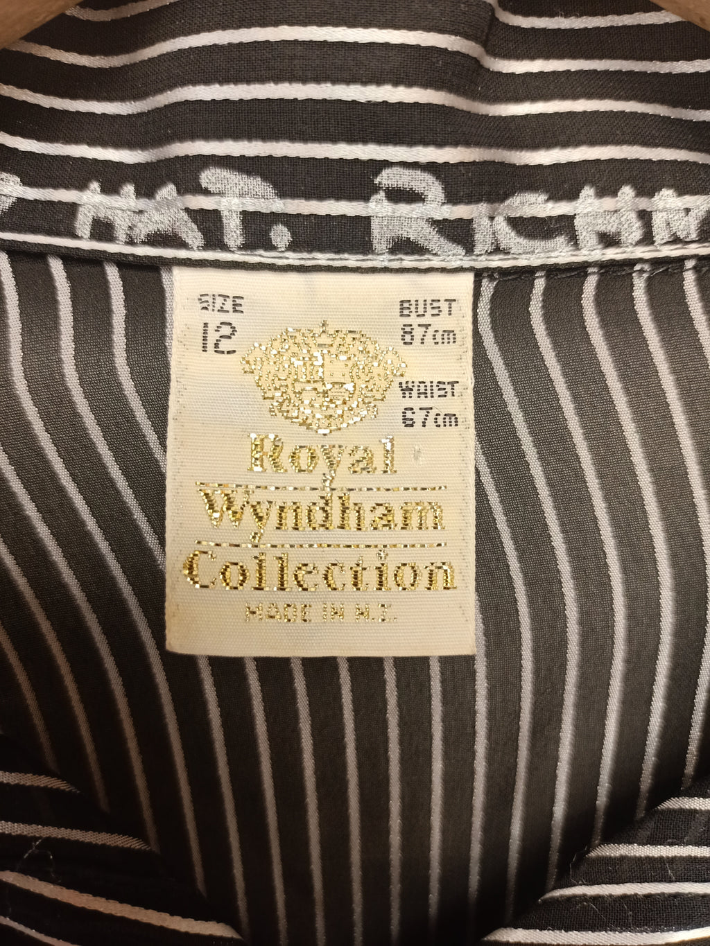 Vintage Royal Windham Collection Shirt