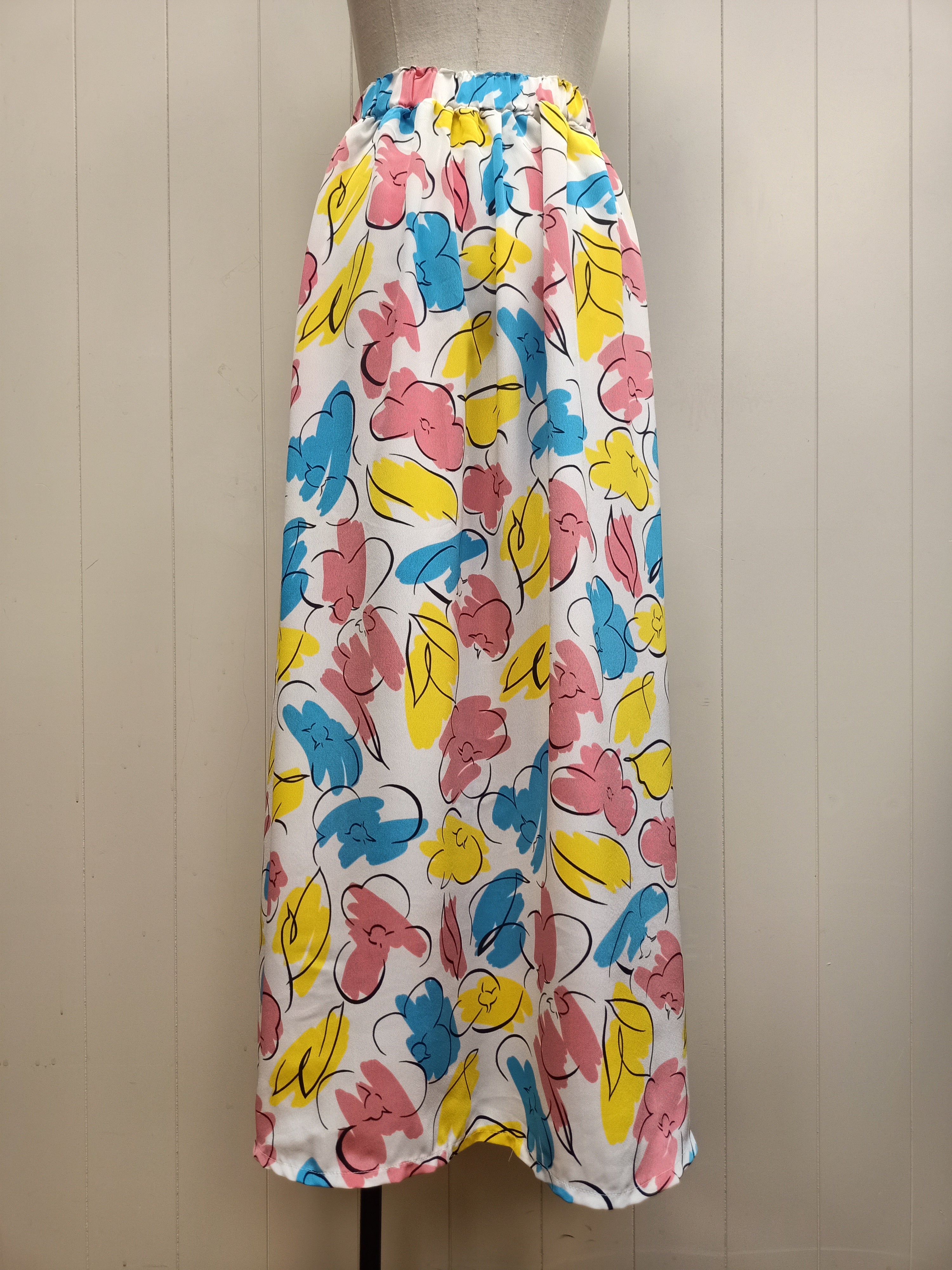 Vintage Floral Linework Skirt