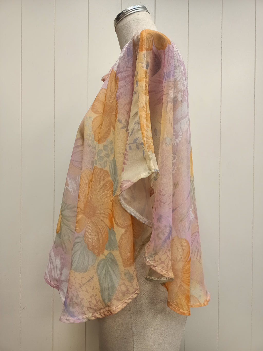 Vintage The Forum Cape