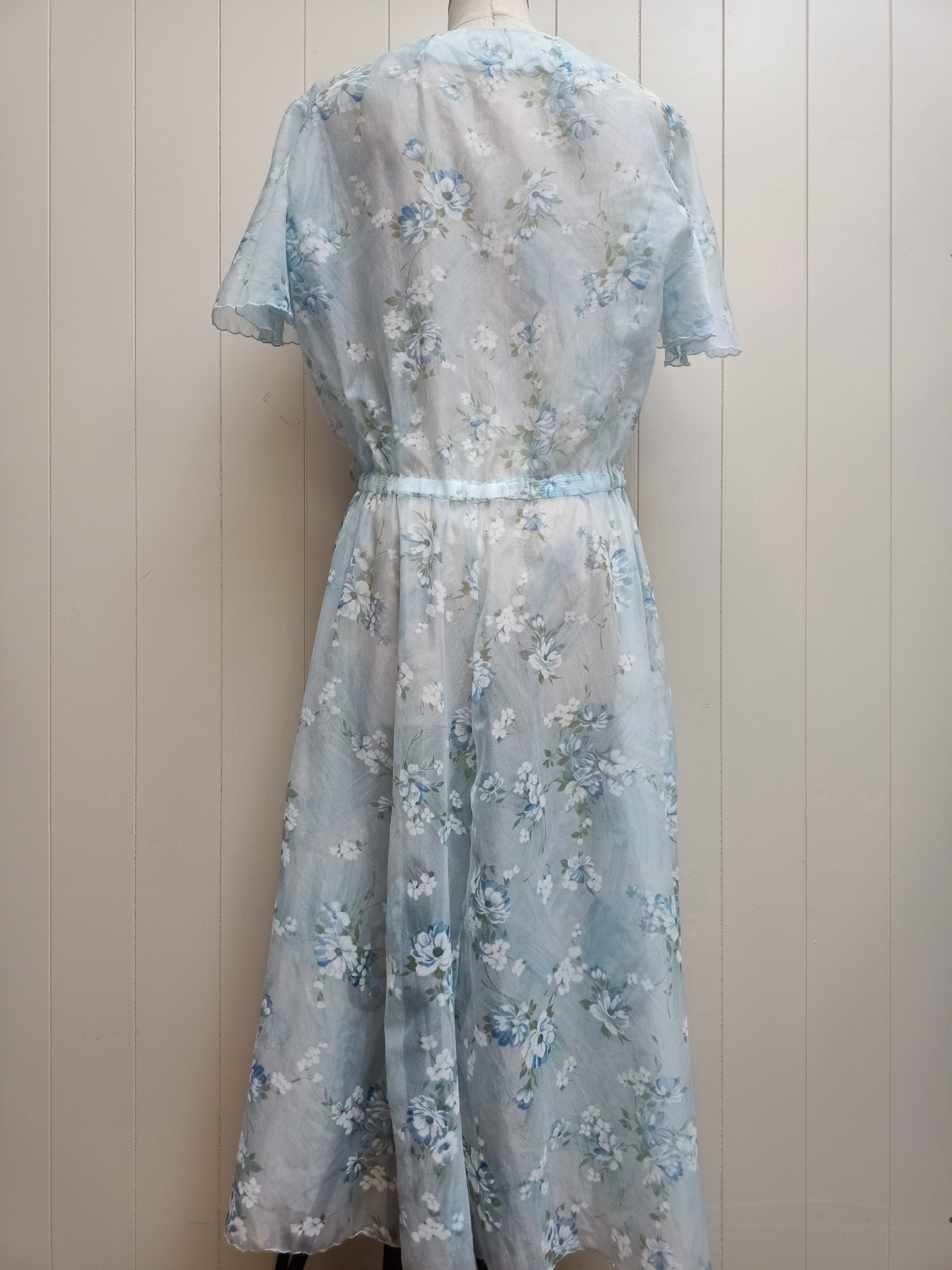 Vintage Floral Ruffle Dress