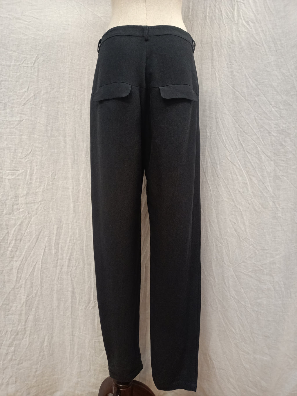 Nique Linen Pants