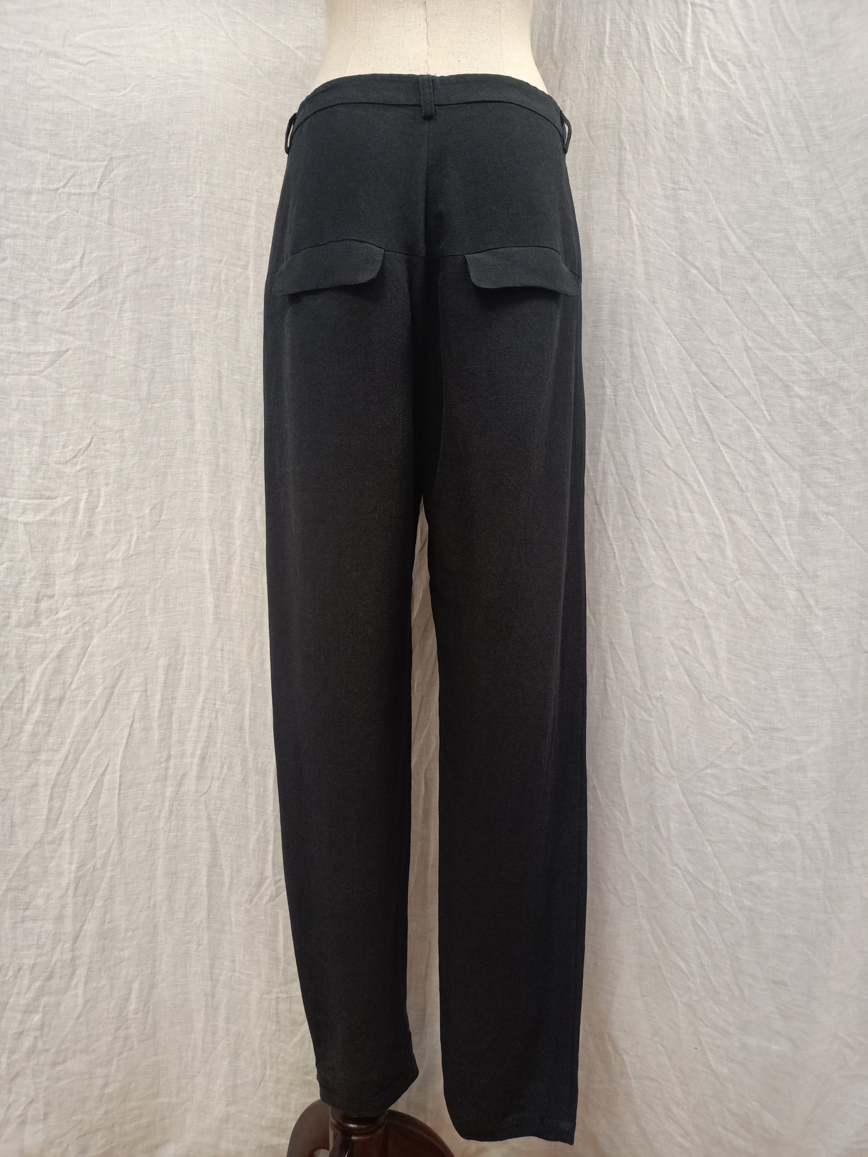 Nique Linen Pants