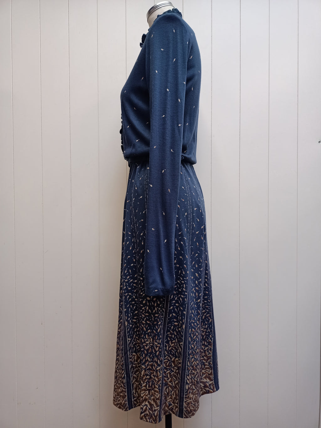 Vintage L'Officiel Leaf Navy Dress