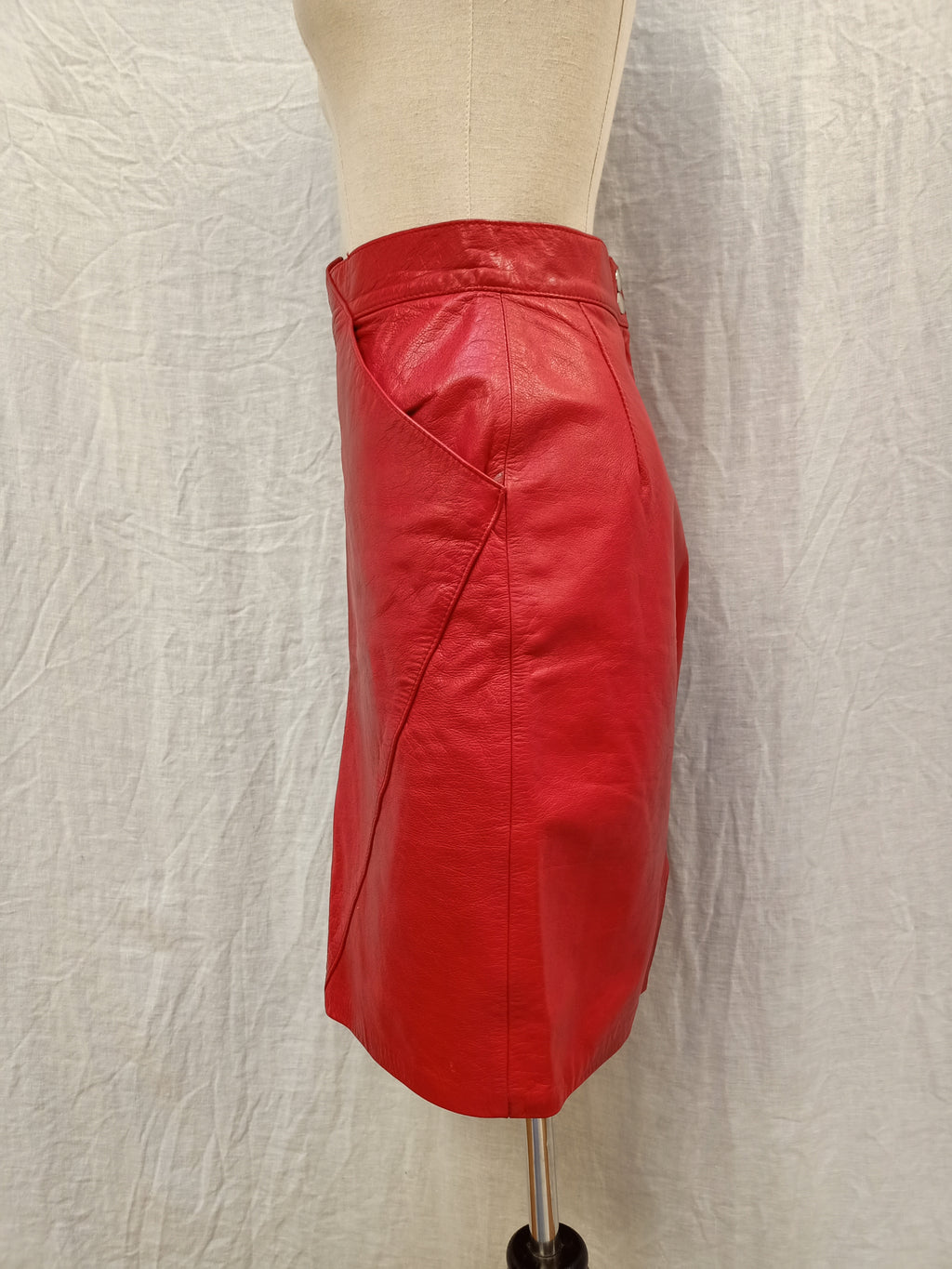 Red Retro Leather Skirt