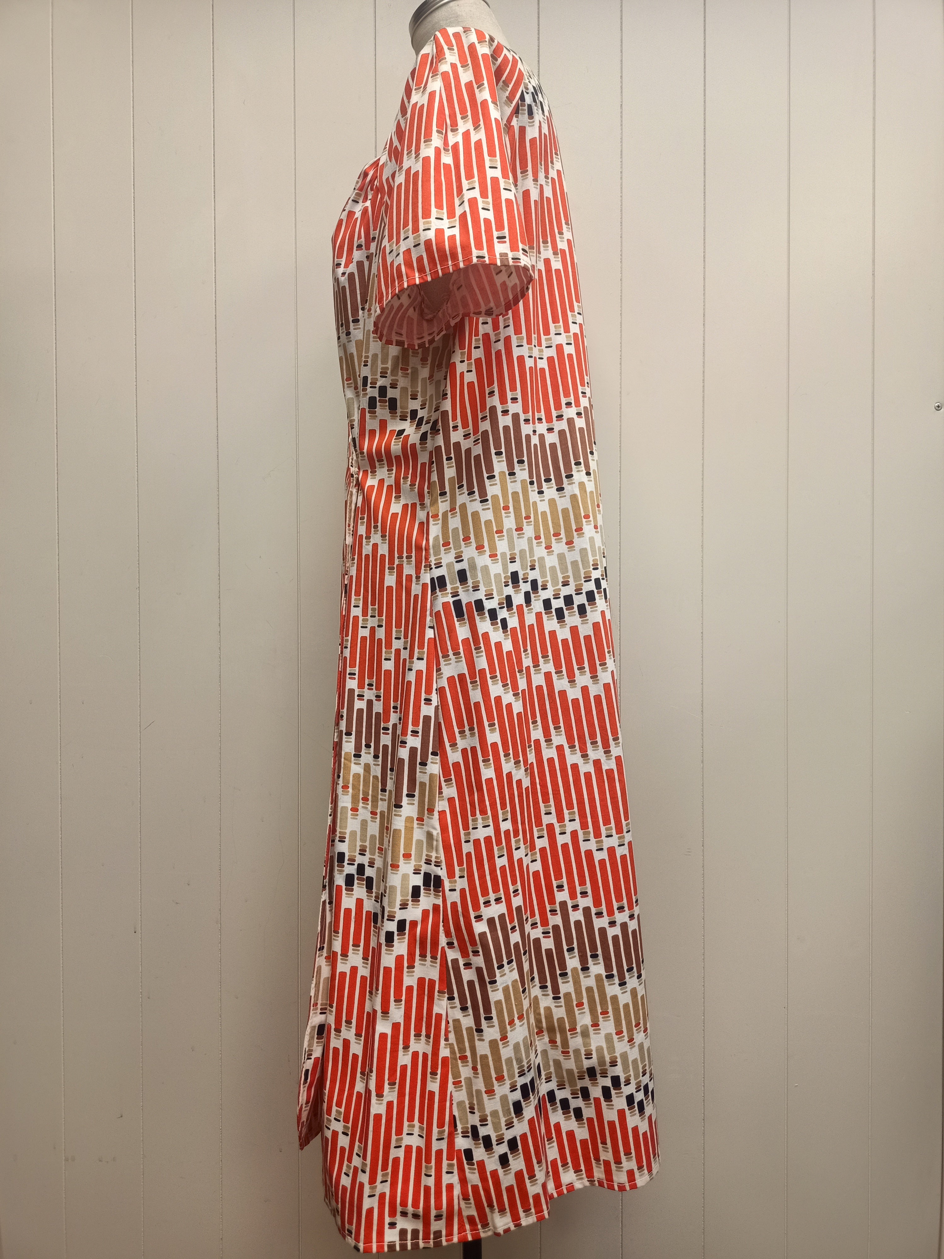 Vintage Wrap Geometric Dash Dress