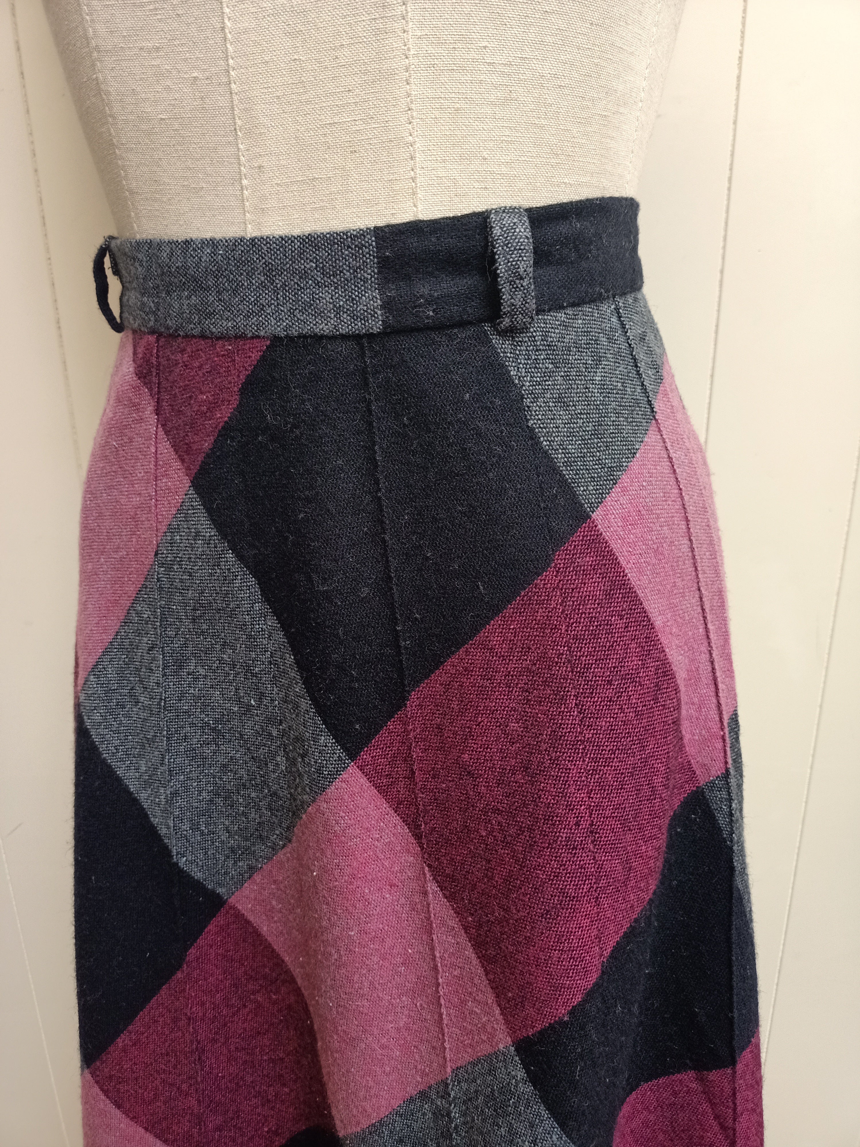 Vintage Flookies Plaid Skirt