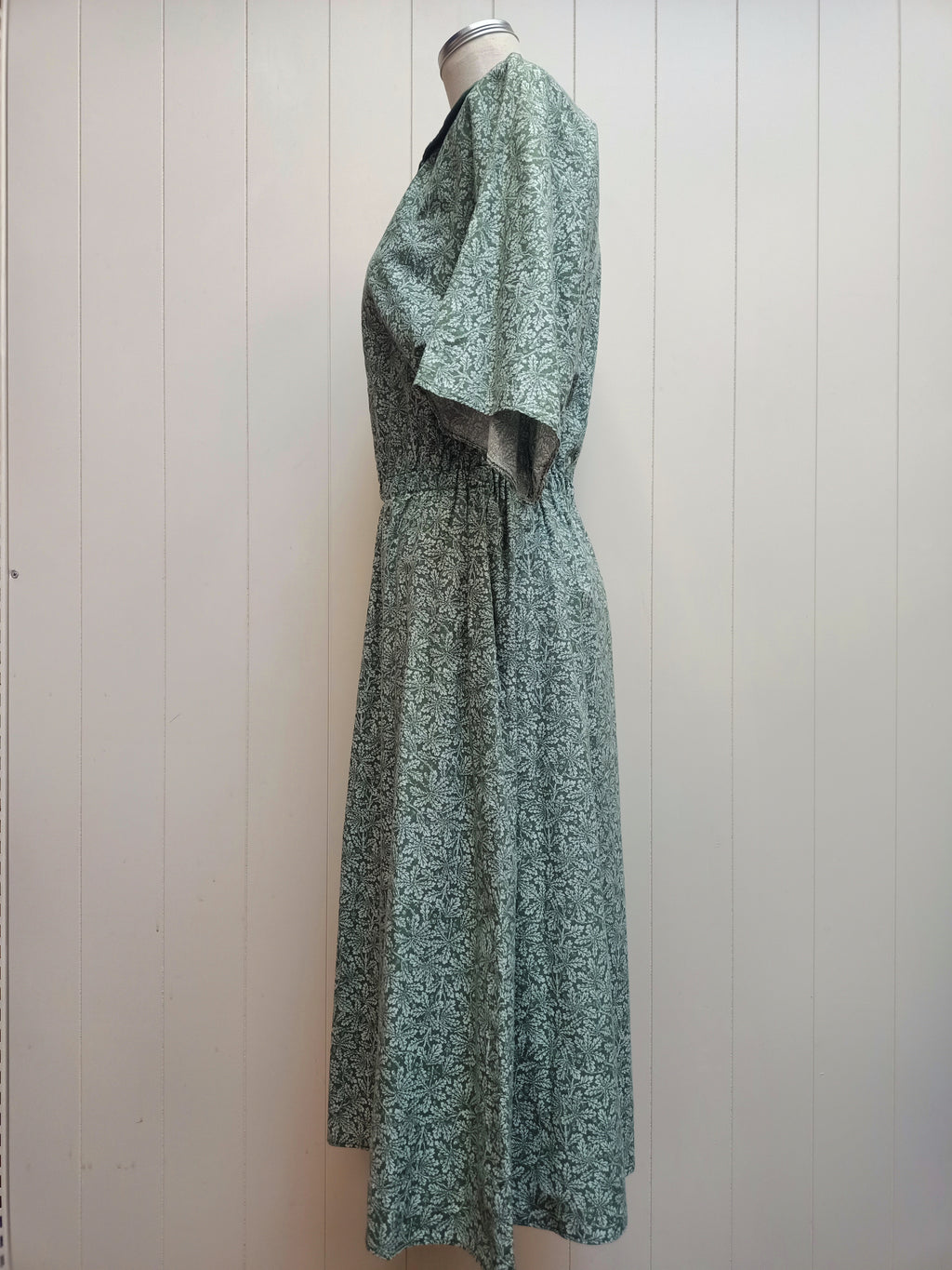 Vintage Green Leaf Dress