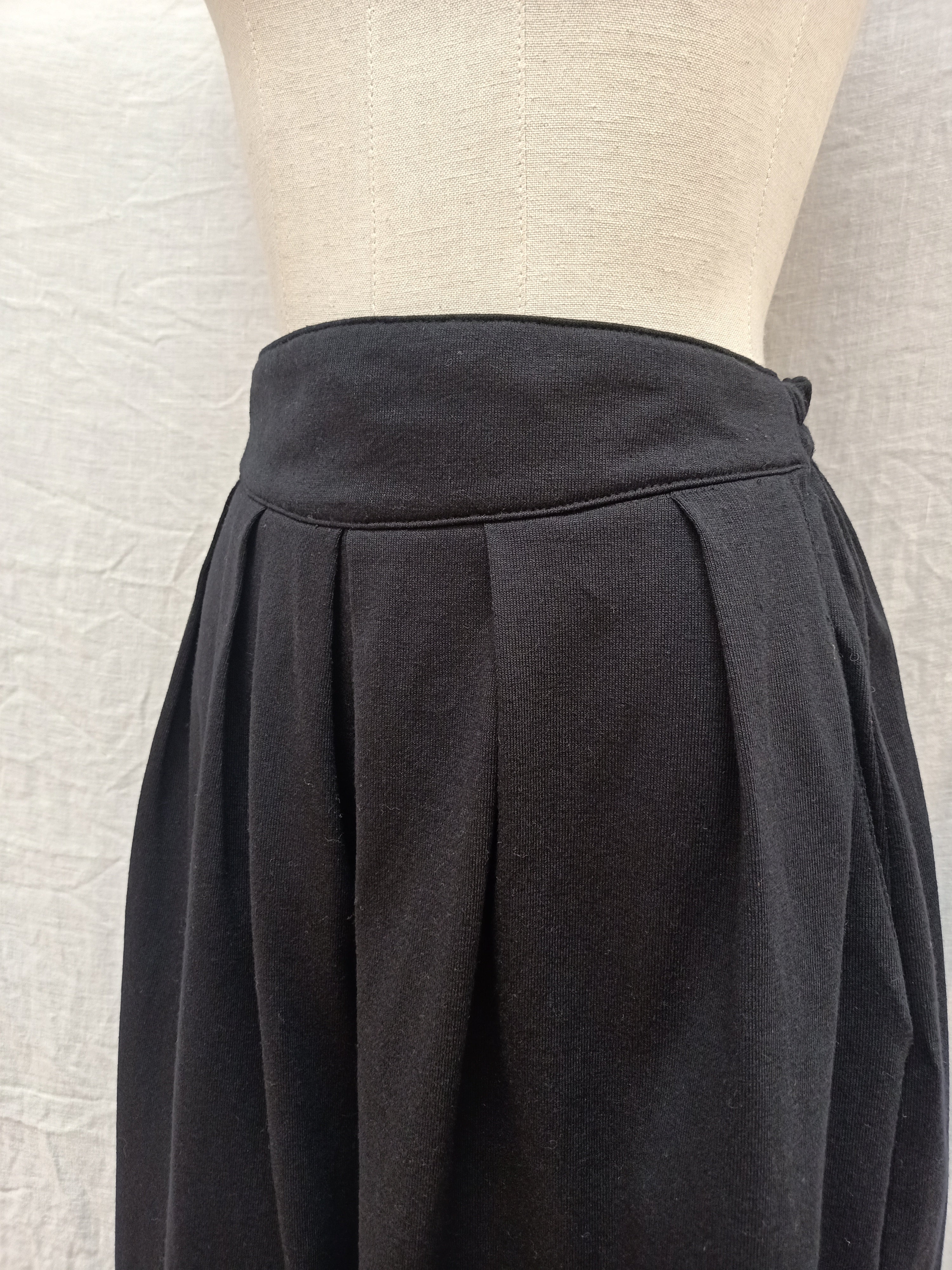 Retro Black Culotte Pants