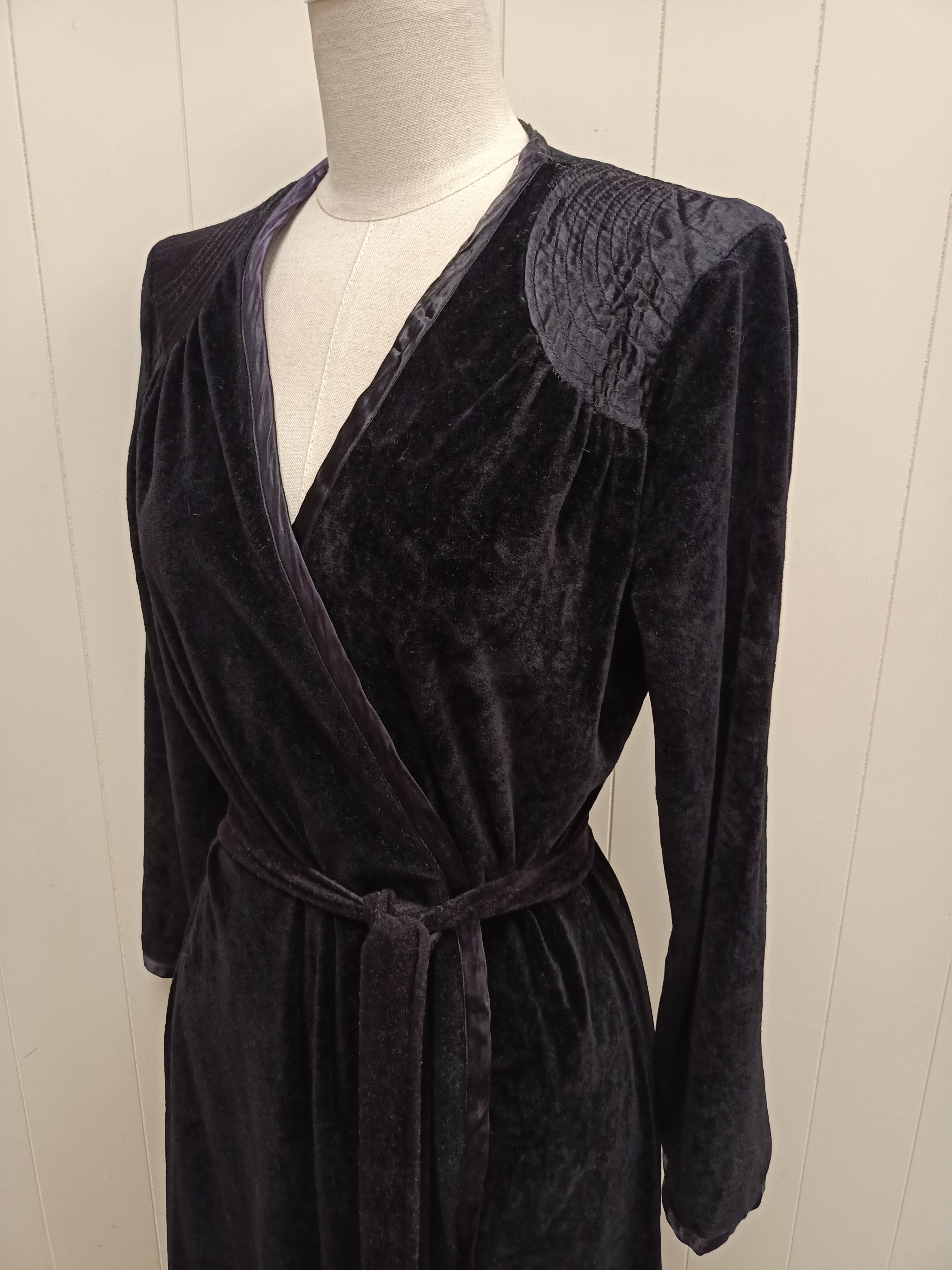 Vintage Je T'Aime Velvet Robe