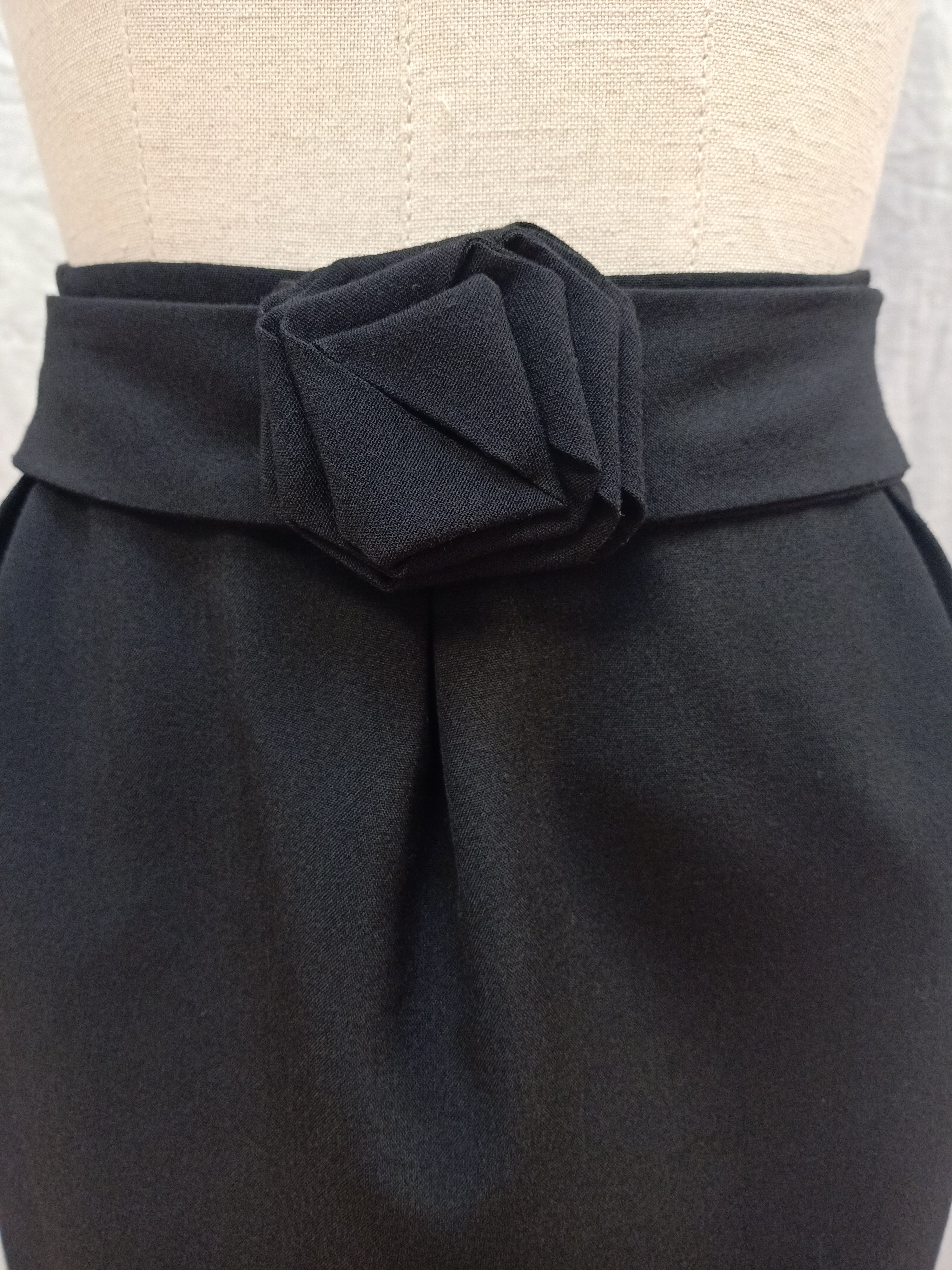 Juo Glamour Flower Belt Skirt