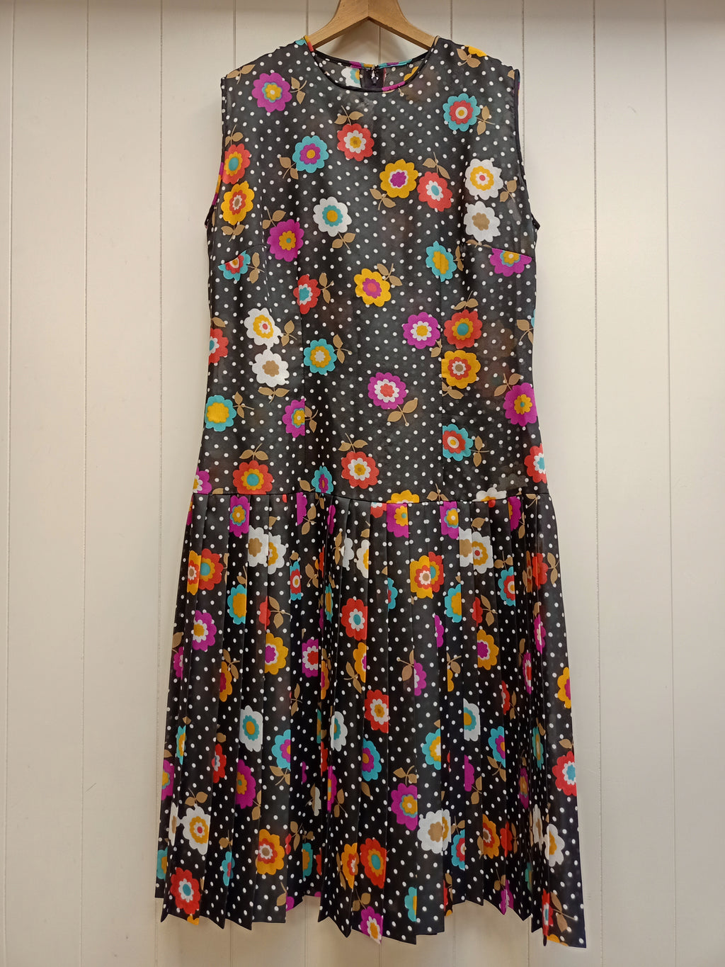 Vintage Pasadena Floral Pleat Dress