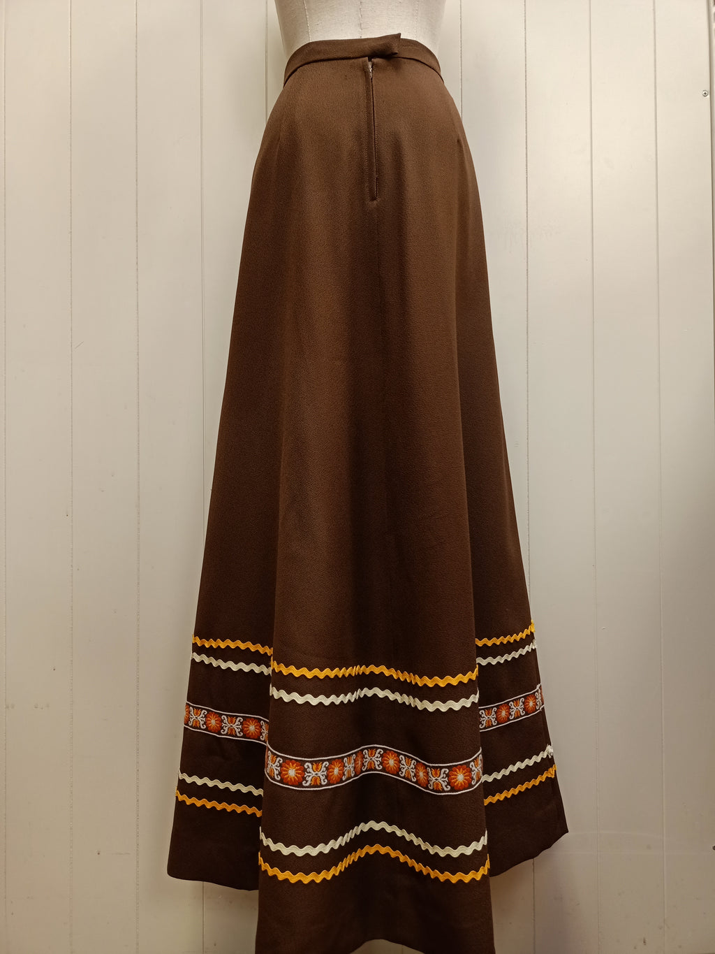 Vintage Border Brown Maxi Skirt