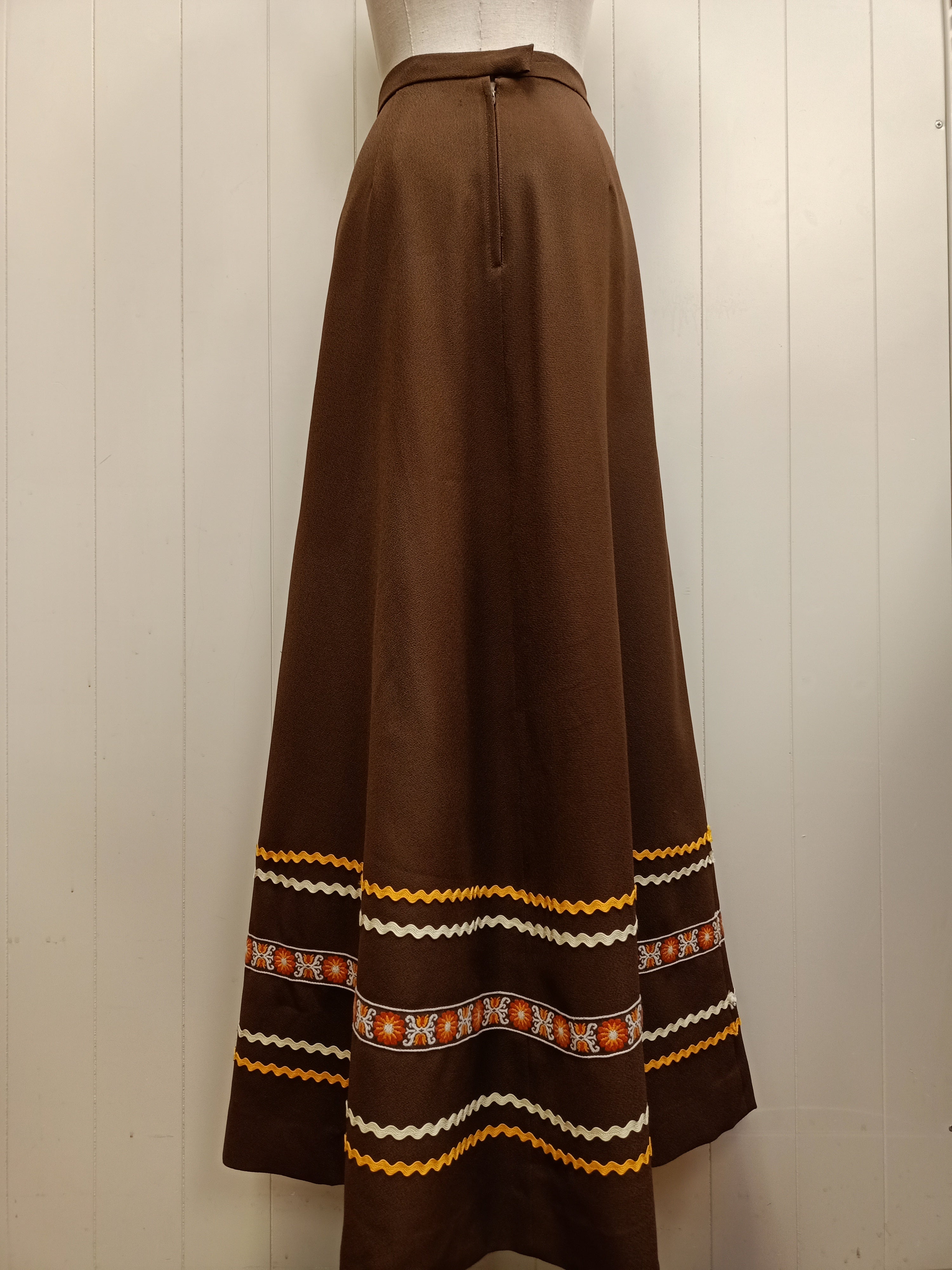 Vintage Border Brown Maxi Skirt