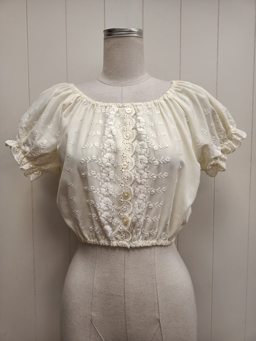 Vintage Broderie Anglaise Crop Peasant Shirt