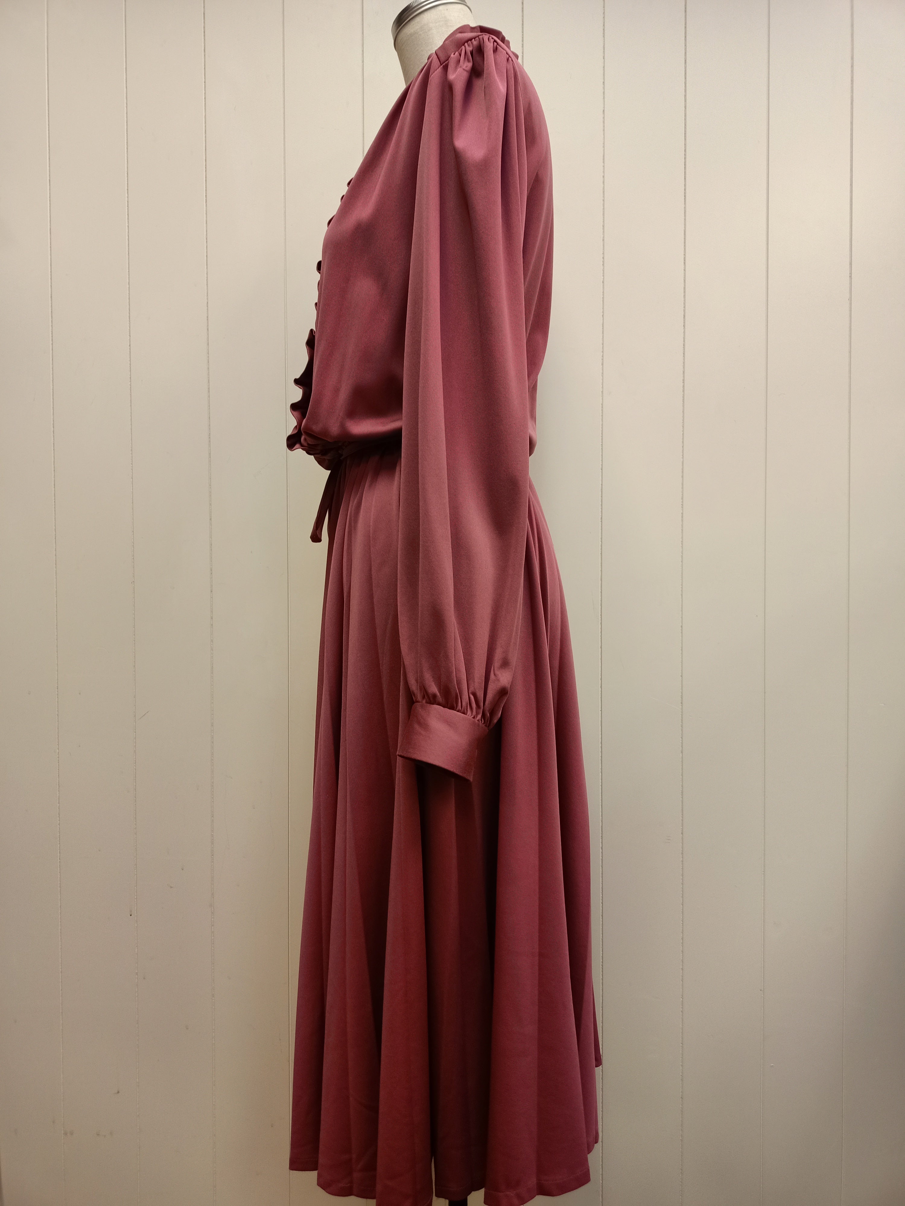 Vintage Vivian Styles Light Maroon Dress