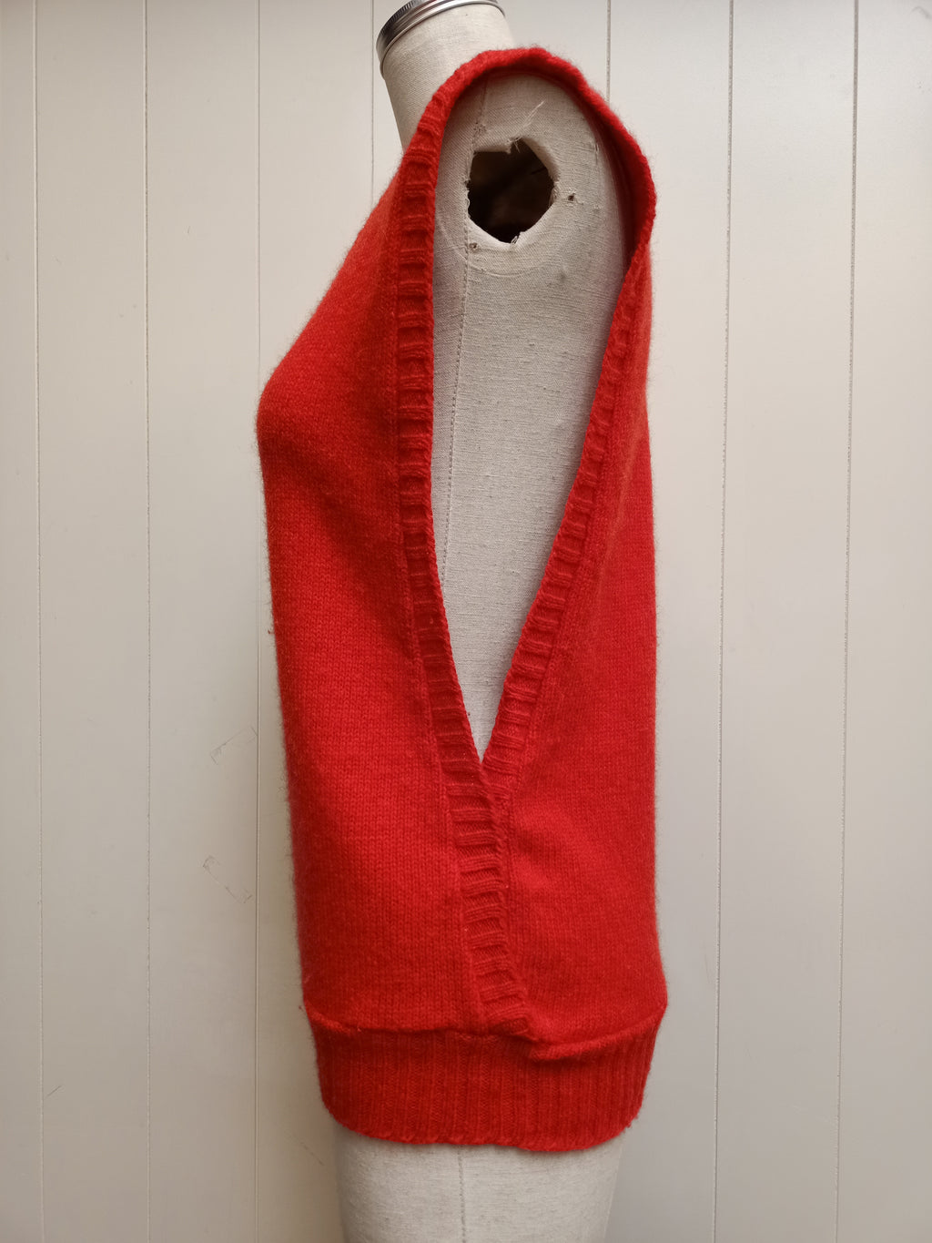 Vintage Chi Knit Vest