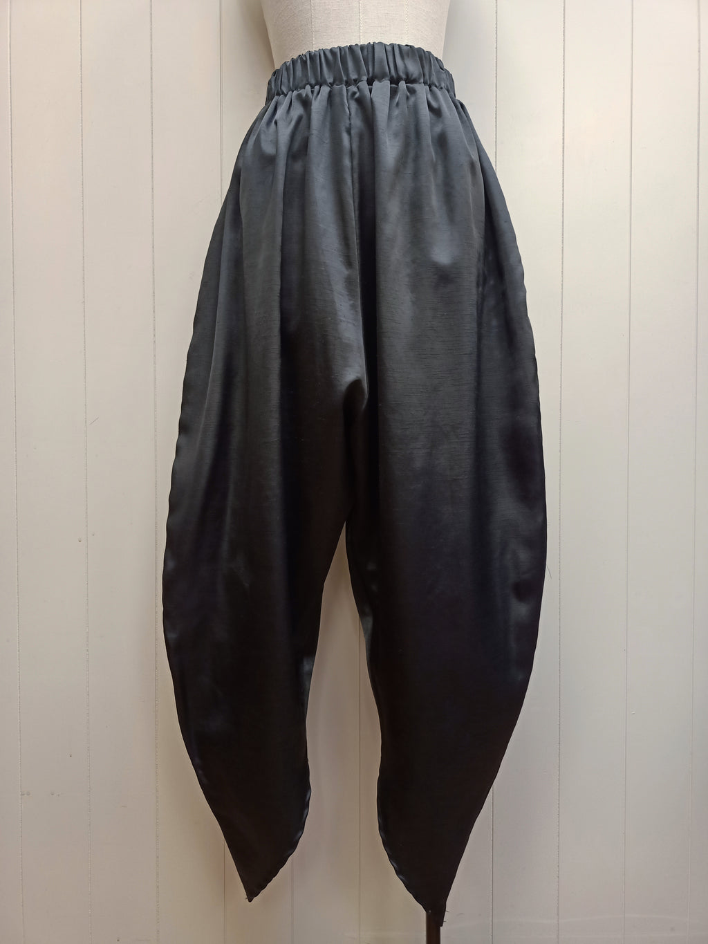 Vintage Slub Satin Hammer Pants