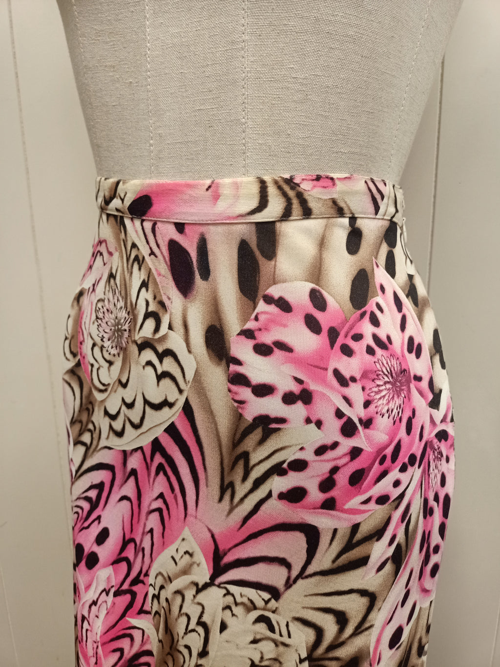 Versace Classic Pink Leopard Skirt