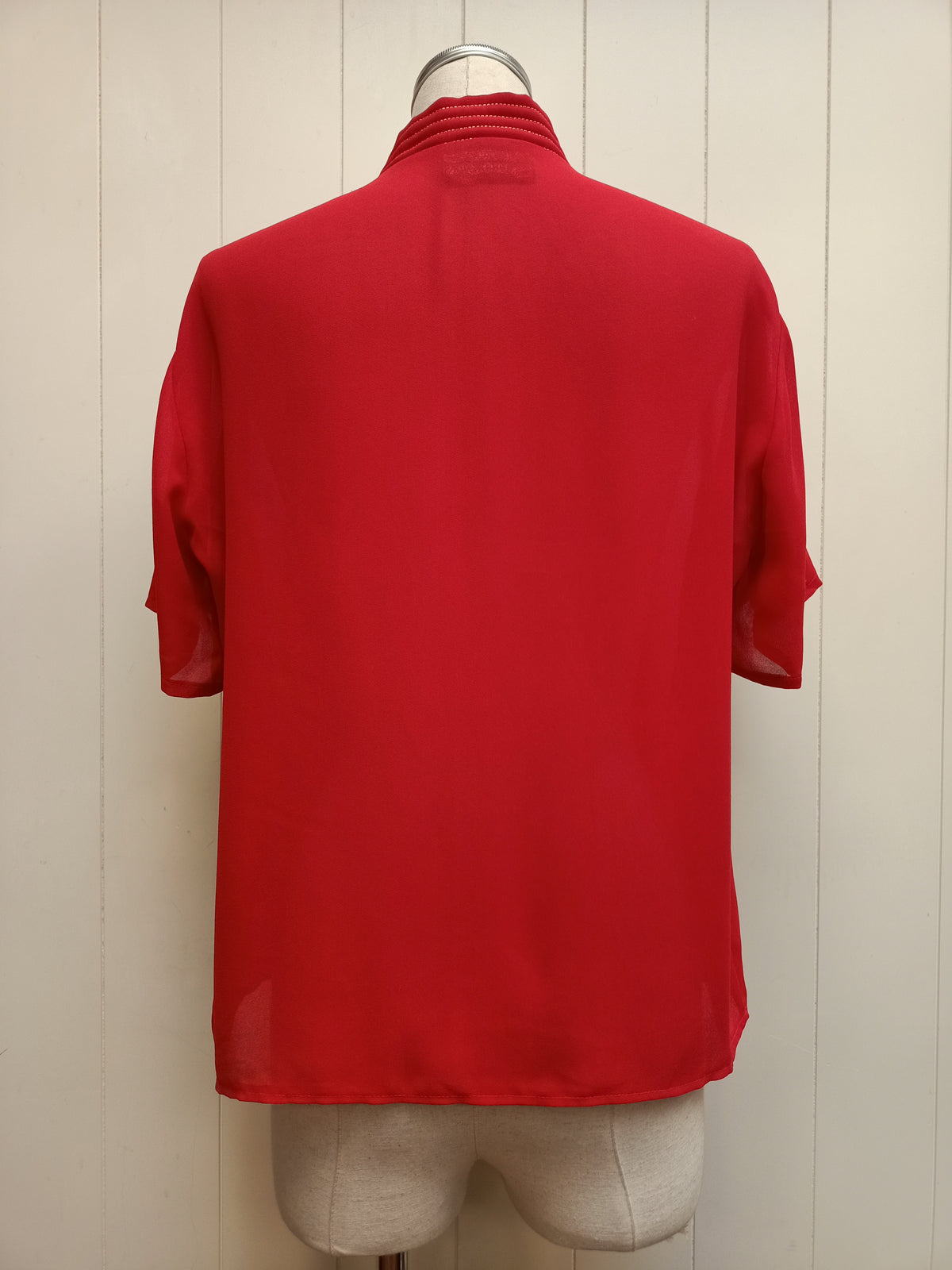Vintage River Queen Cropped Shirt