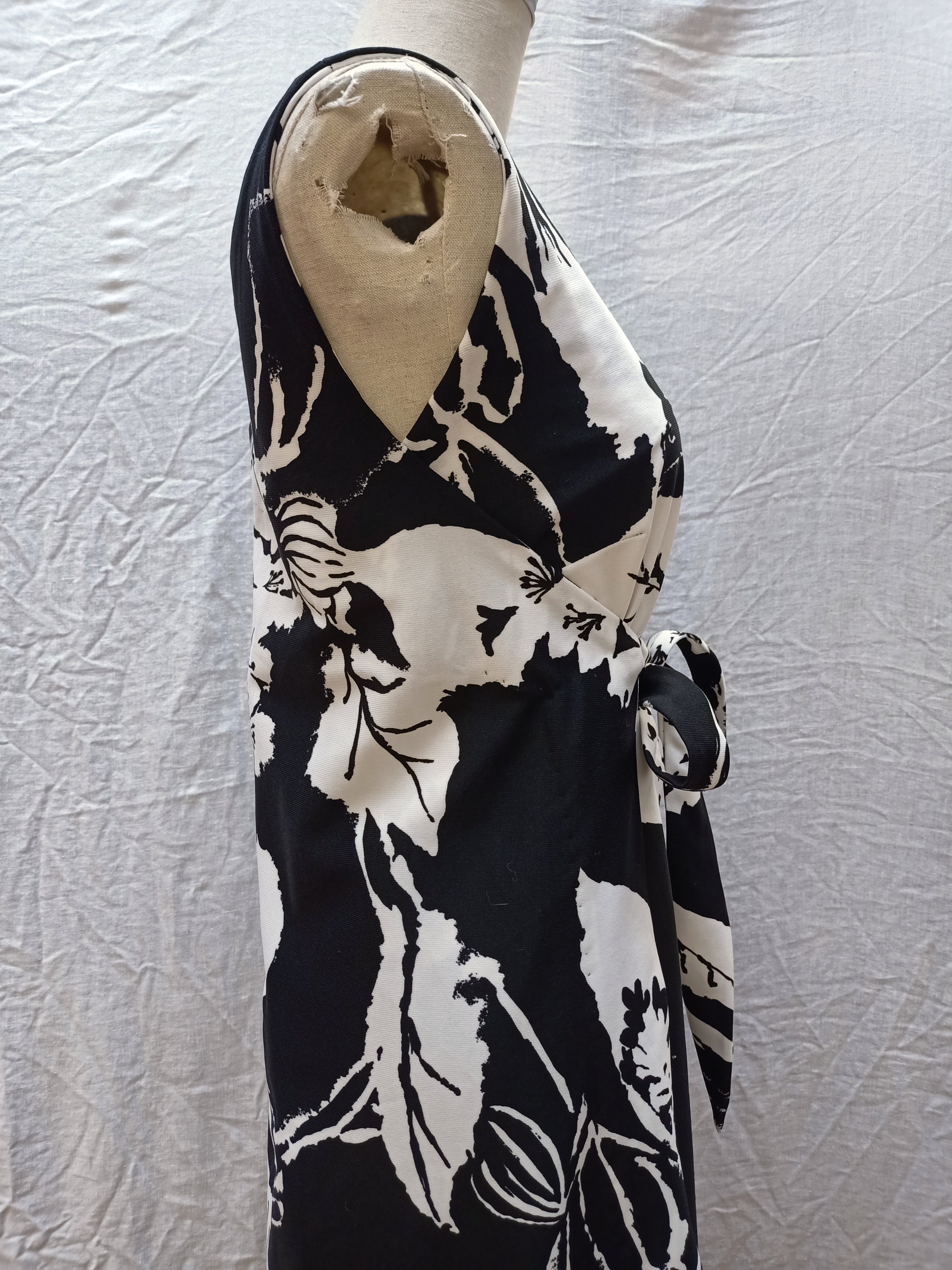 Vintage Wrap Around Apron Dress