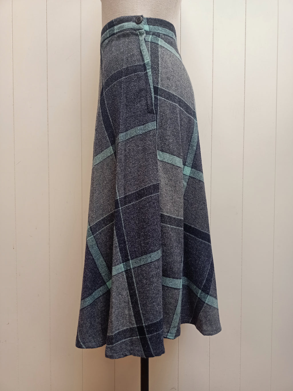 Vintage Wraggs Grey & Mint Plaid Skirt