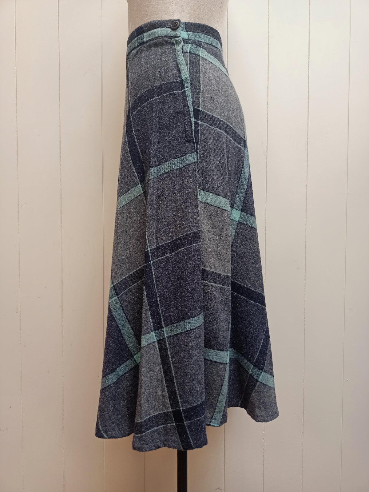 Vintage Wraggs Grey & Mint Plaid Skirt