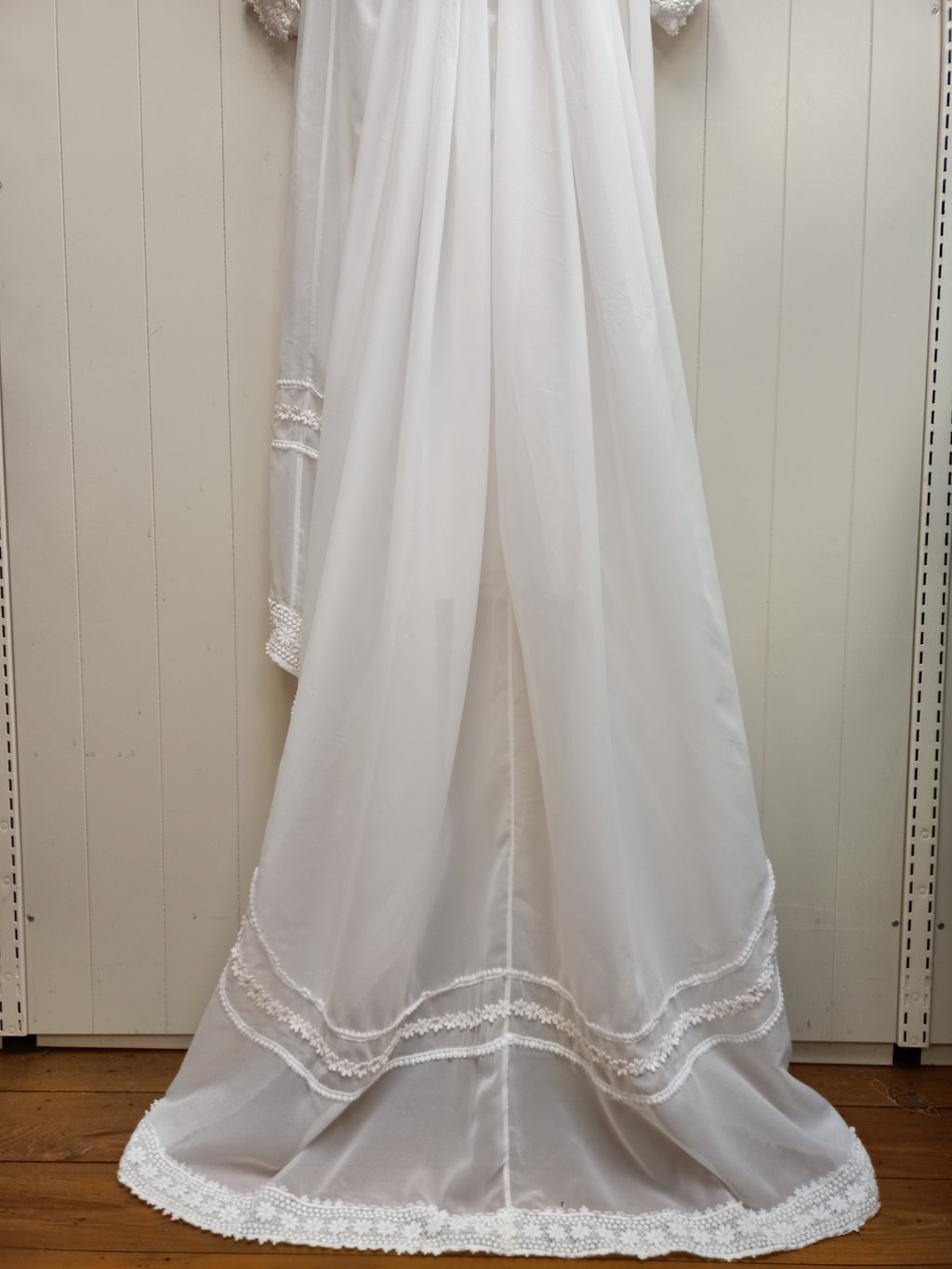 Vintage Petite Prairie Wedding Dress