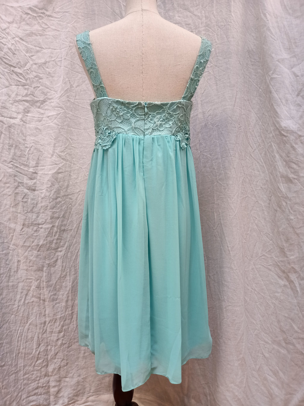 Lace Bust Chiffon Dress