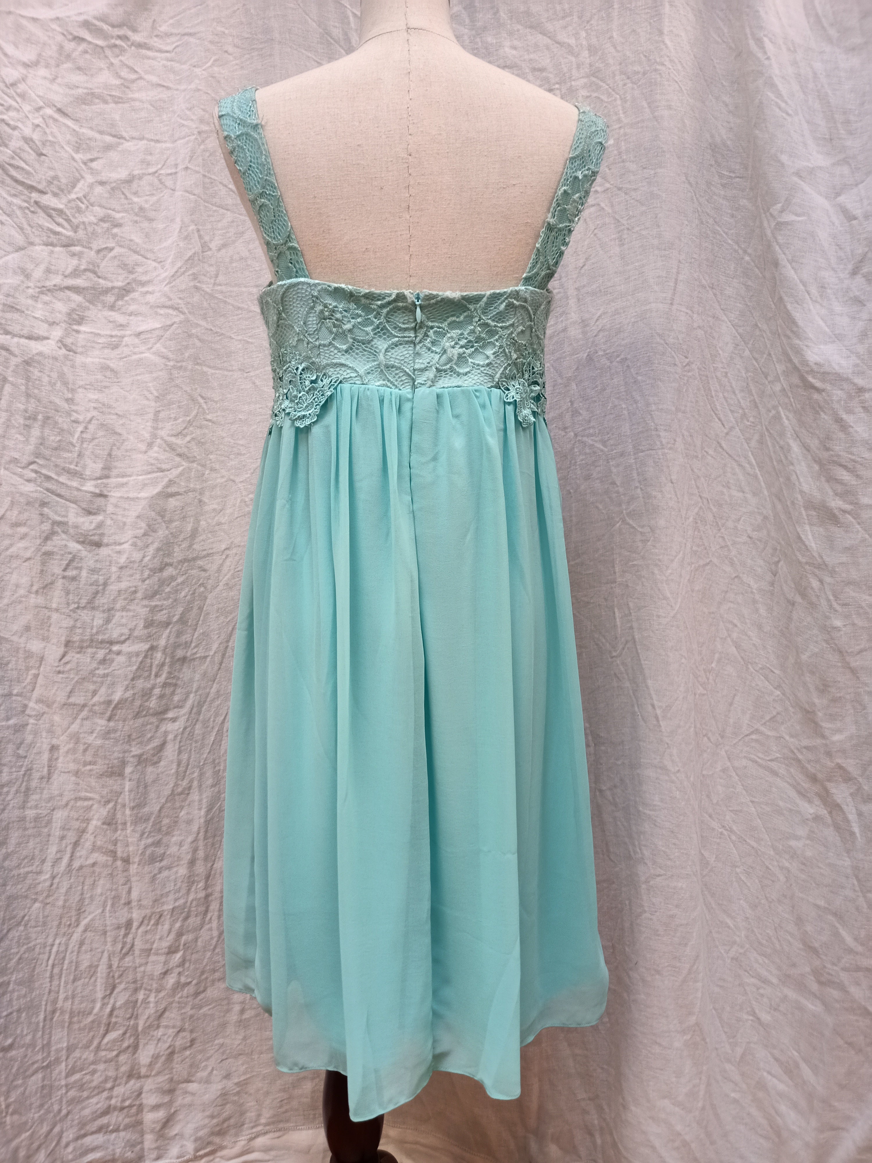 Lace Bust Chiffon Dress
