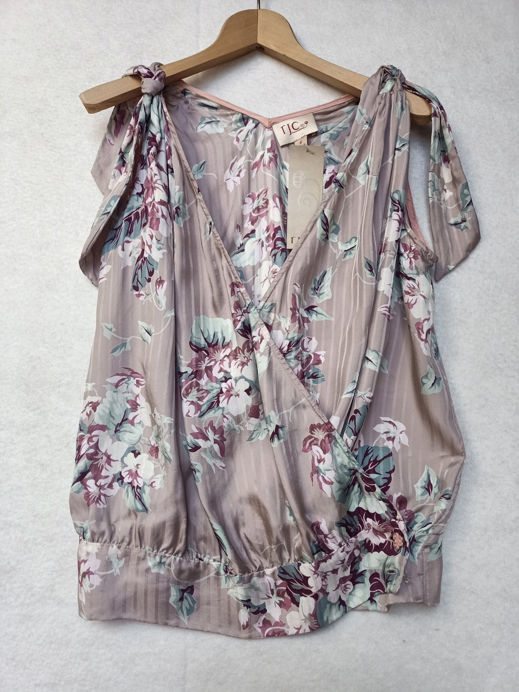 Robin Jones Wrap Top