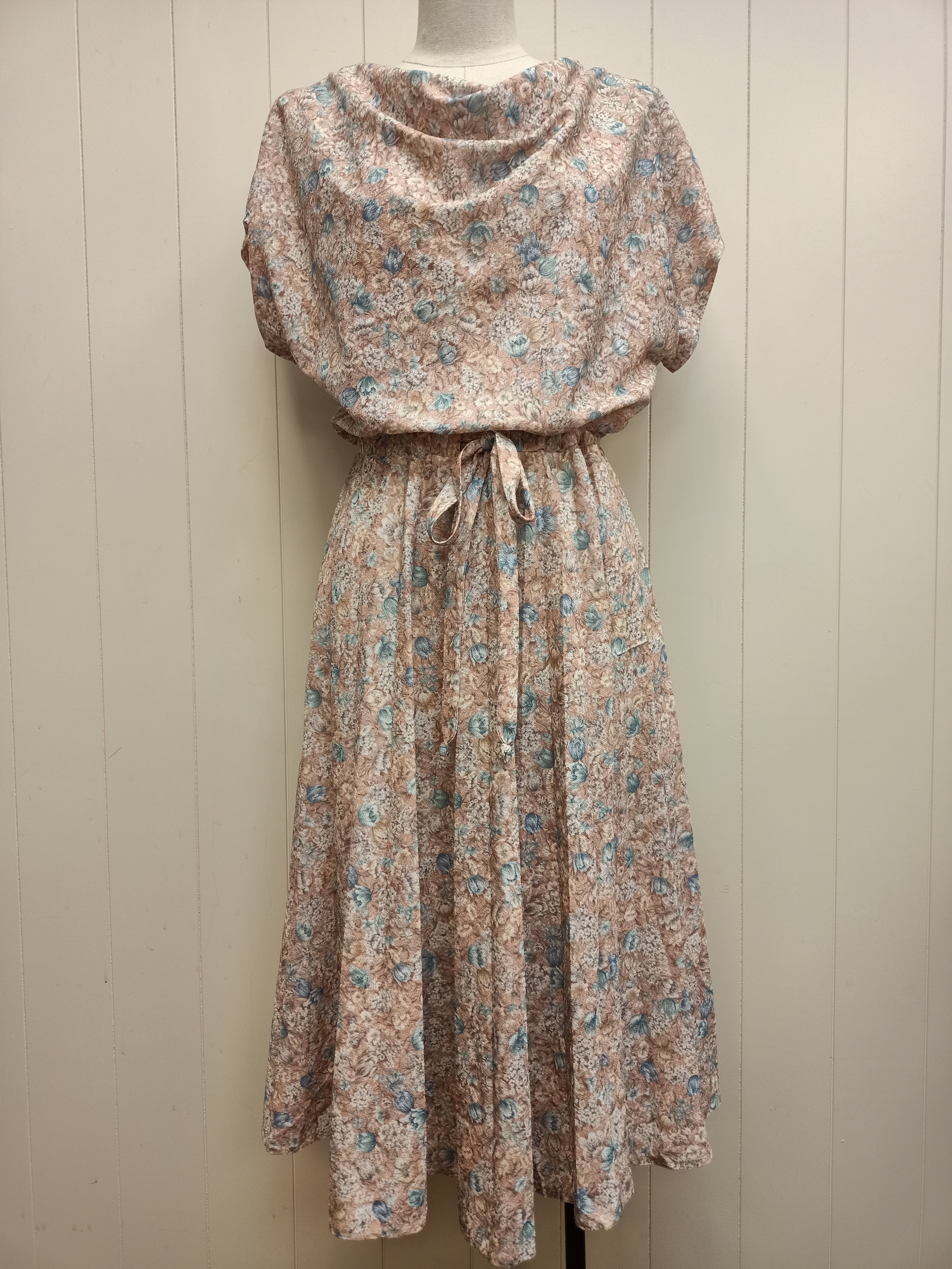 Vintage Gainsboro Floral Sheen Dress