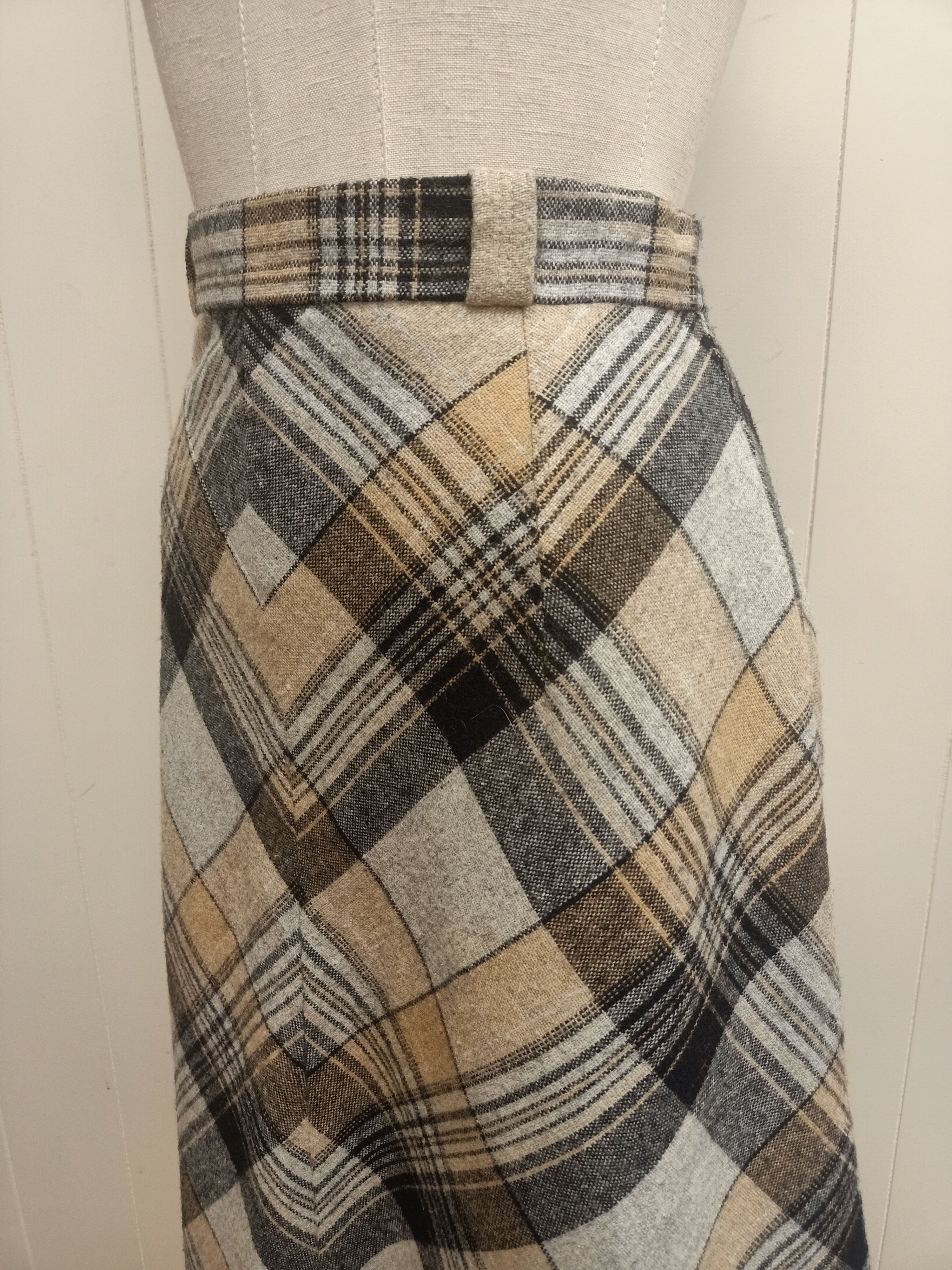 Vintage Grey Plaid Skirt