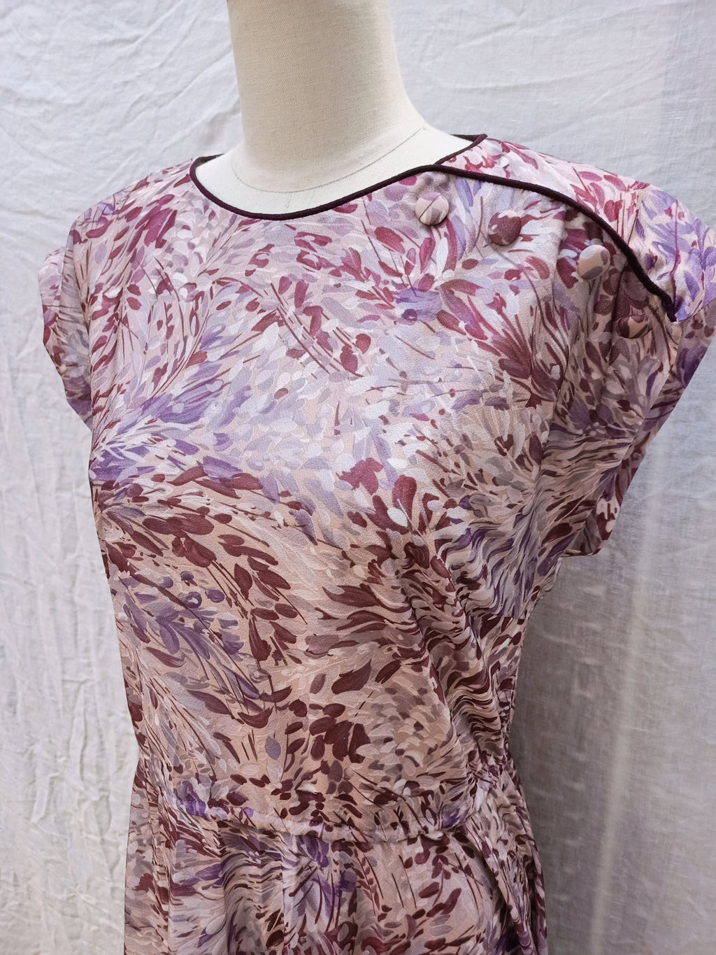 Vintage Leading Lady O Dress