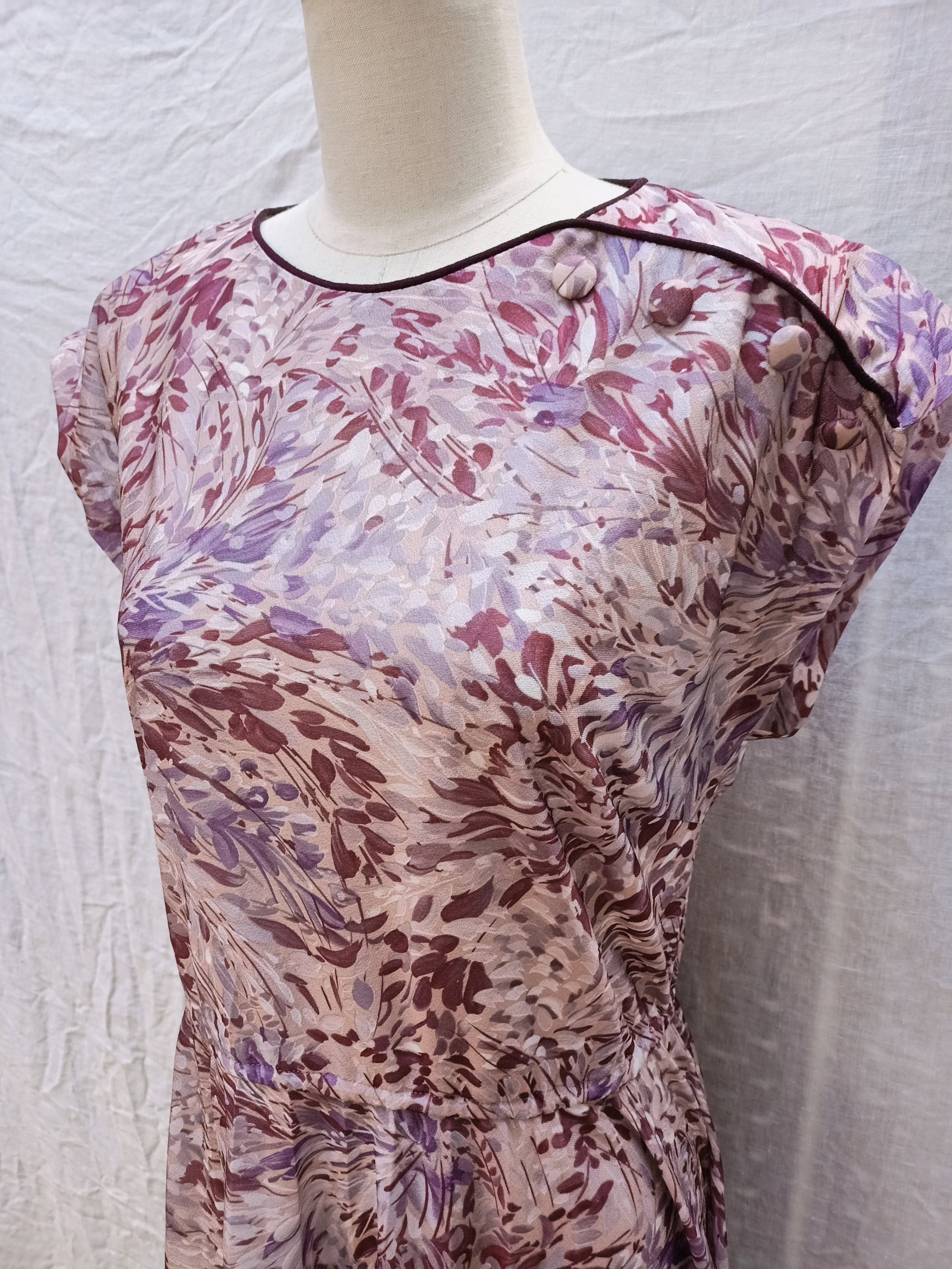 Vintage Leading Lady O Dress