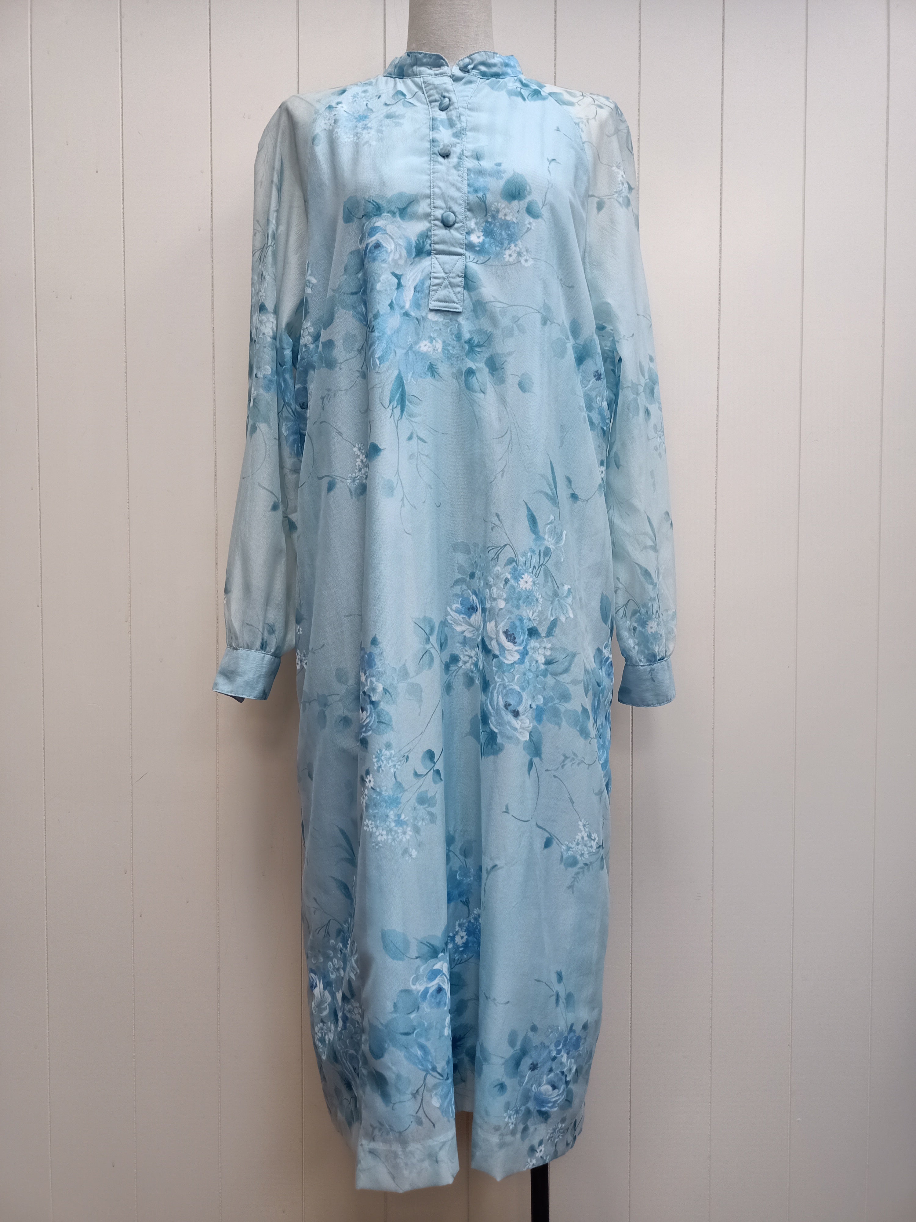 Vintage Blue Floral Mandarin Collar Dress