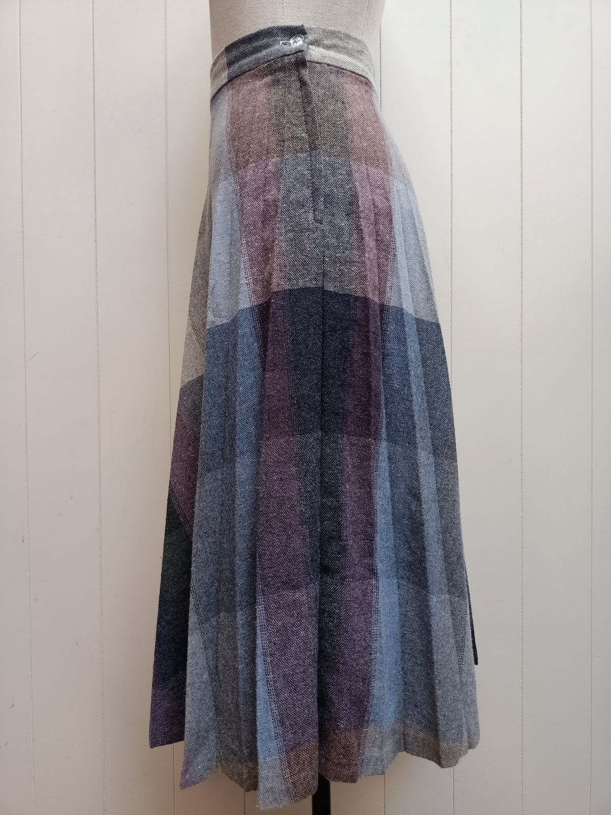 Vintage Bonds The Knitmaker Plaid Skirt