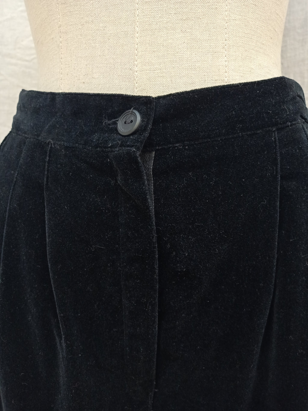 Vintage Velvet Capri Pants
