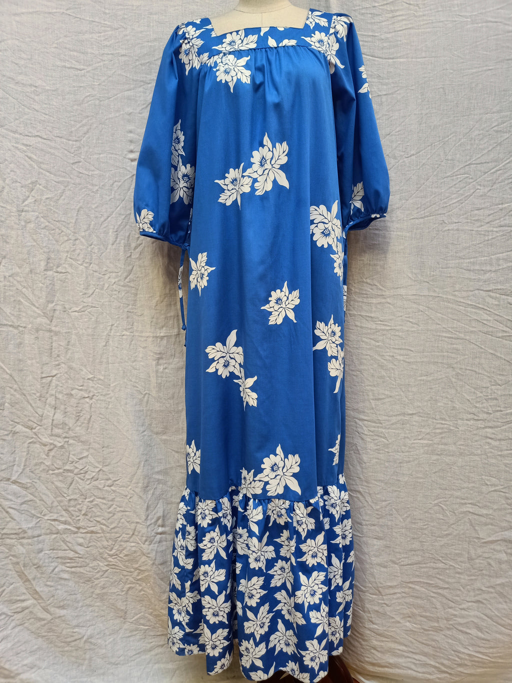 Vintage Hawaiian Dress