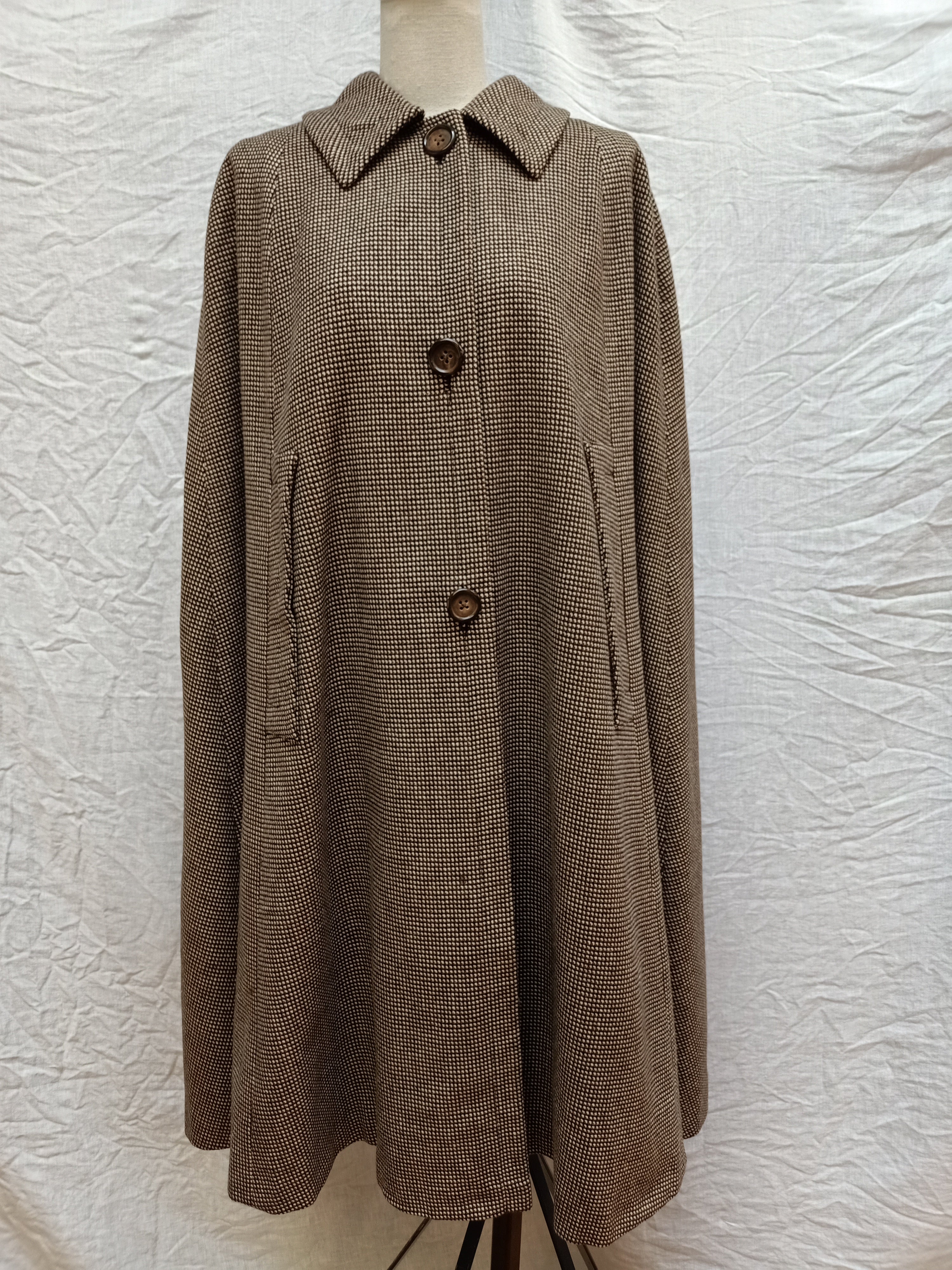 Vintage Aquascutum Cape