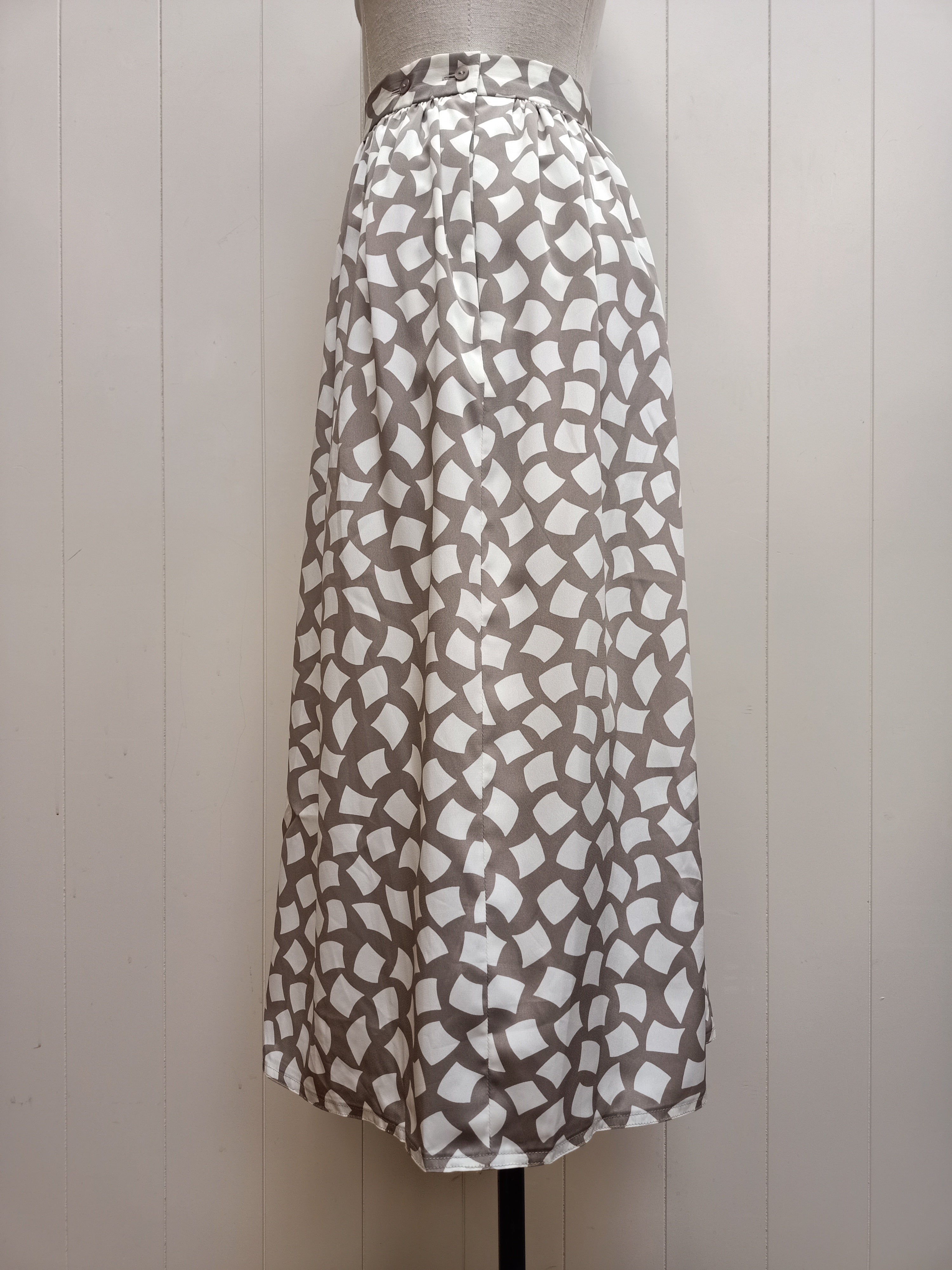 Retro Planet Abstract Square Skirt