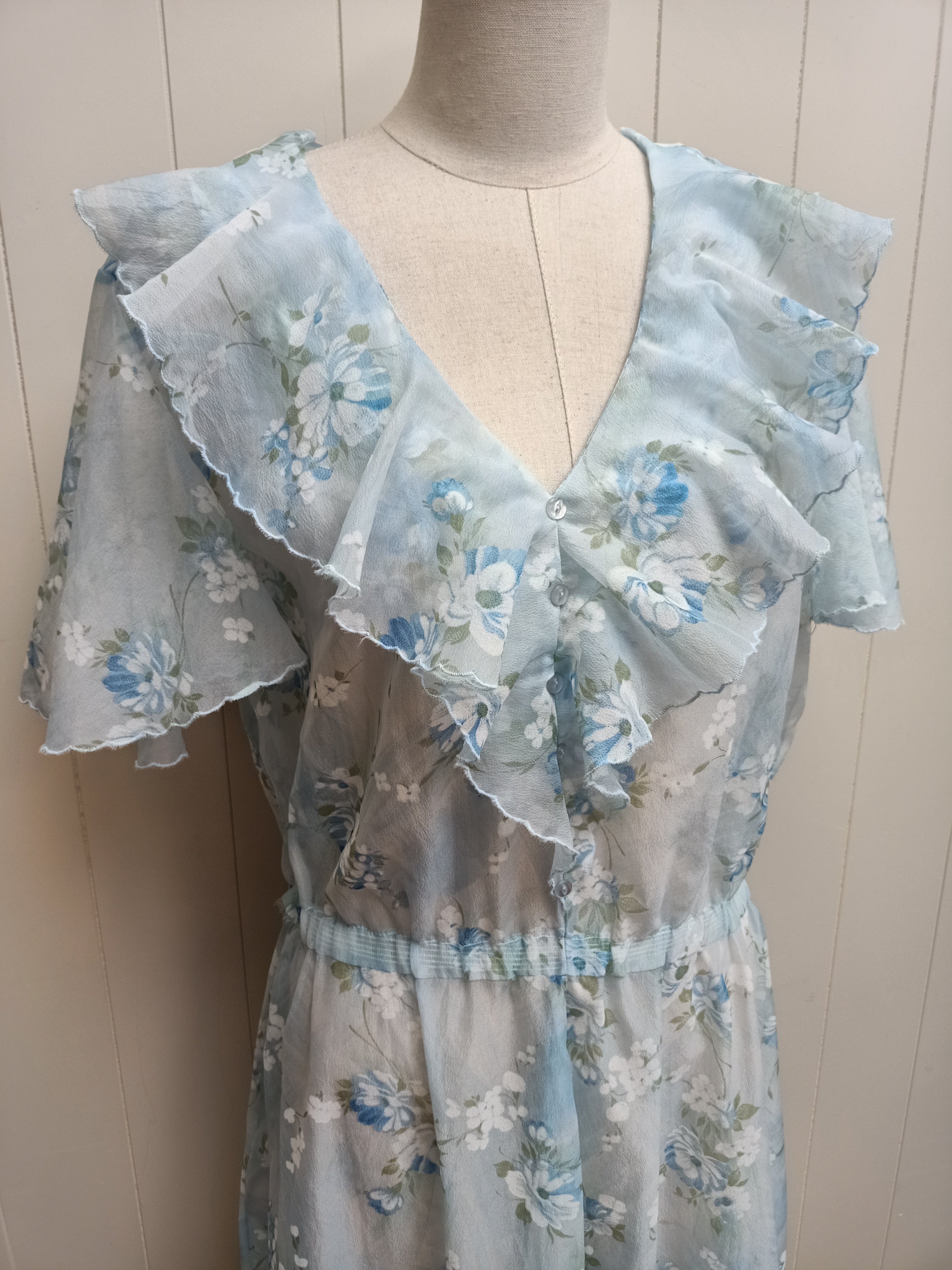 Vintage Floral Ruffle Dress